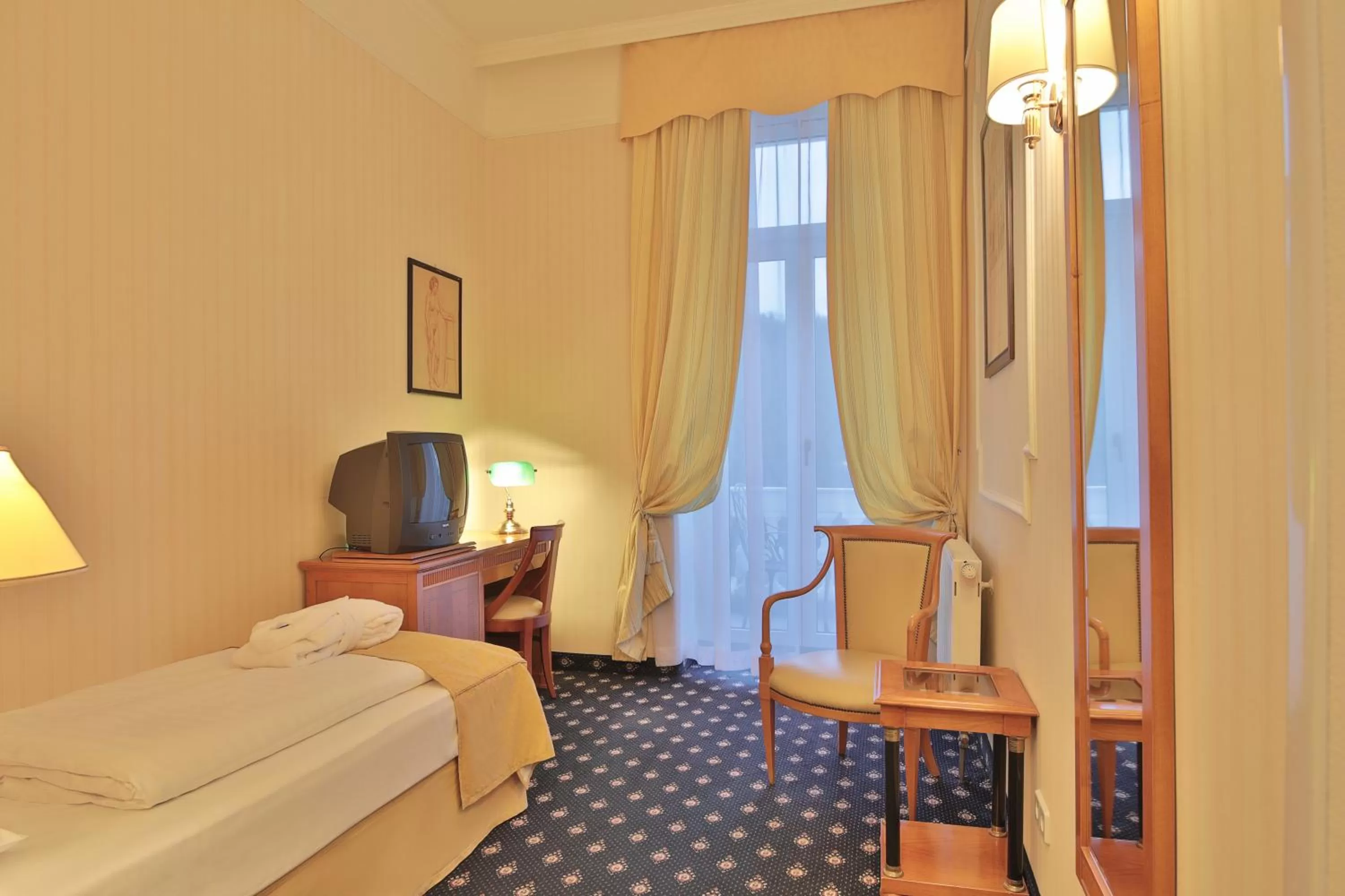 Bedroom, Bed in Belvedere Wellness Hotel