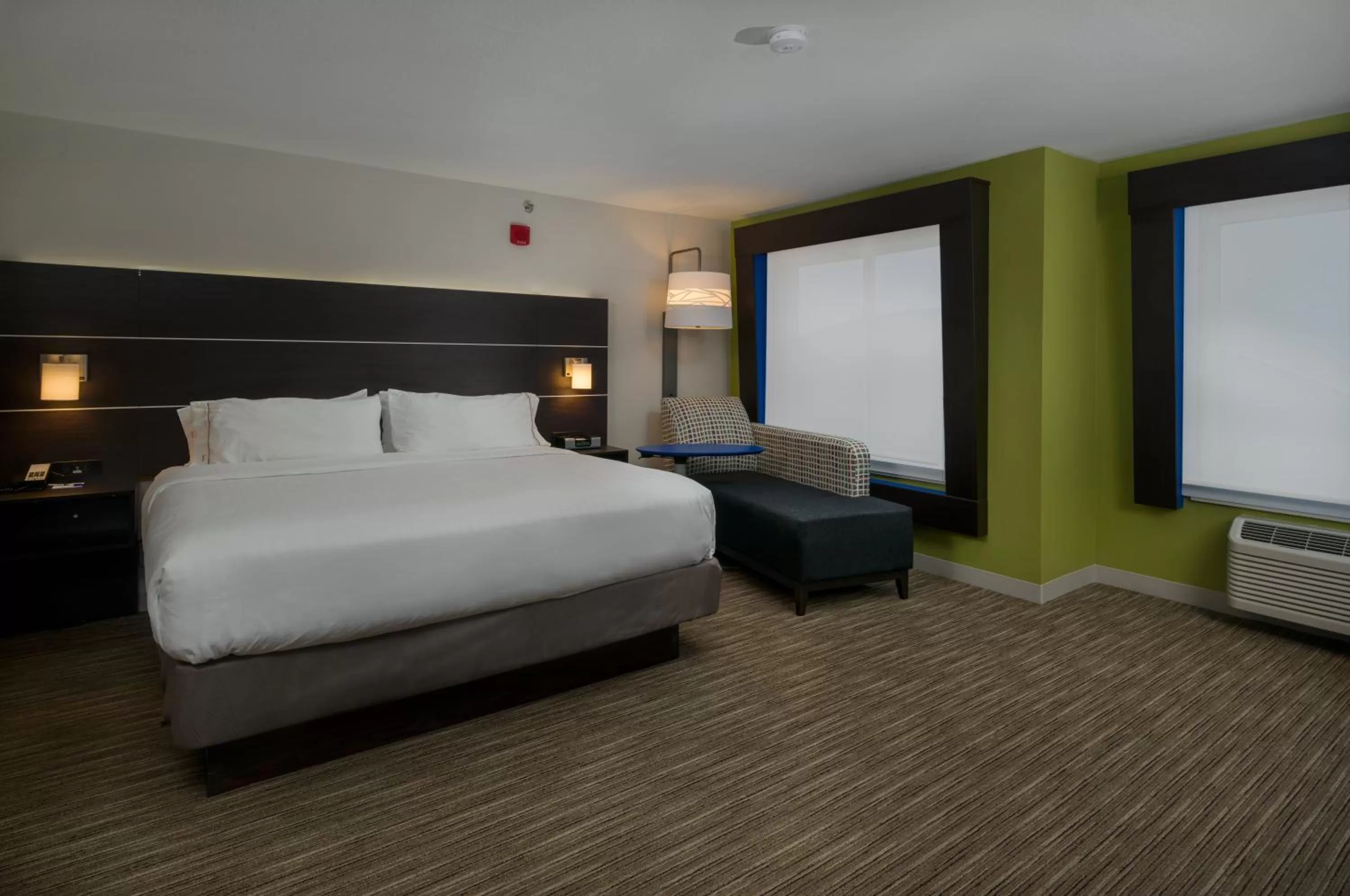 Photo of the whole room, Bed in Holiday Inn Express Lawrence by IHG