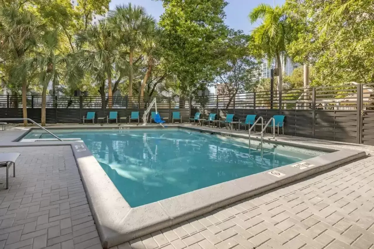 Swimming Pool in Comfort Inn & Suites Downtown Brickell-Port of Miami