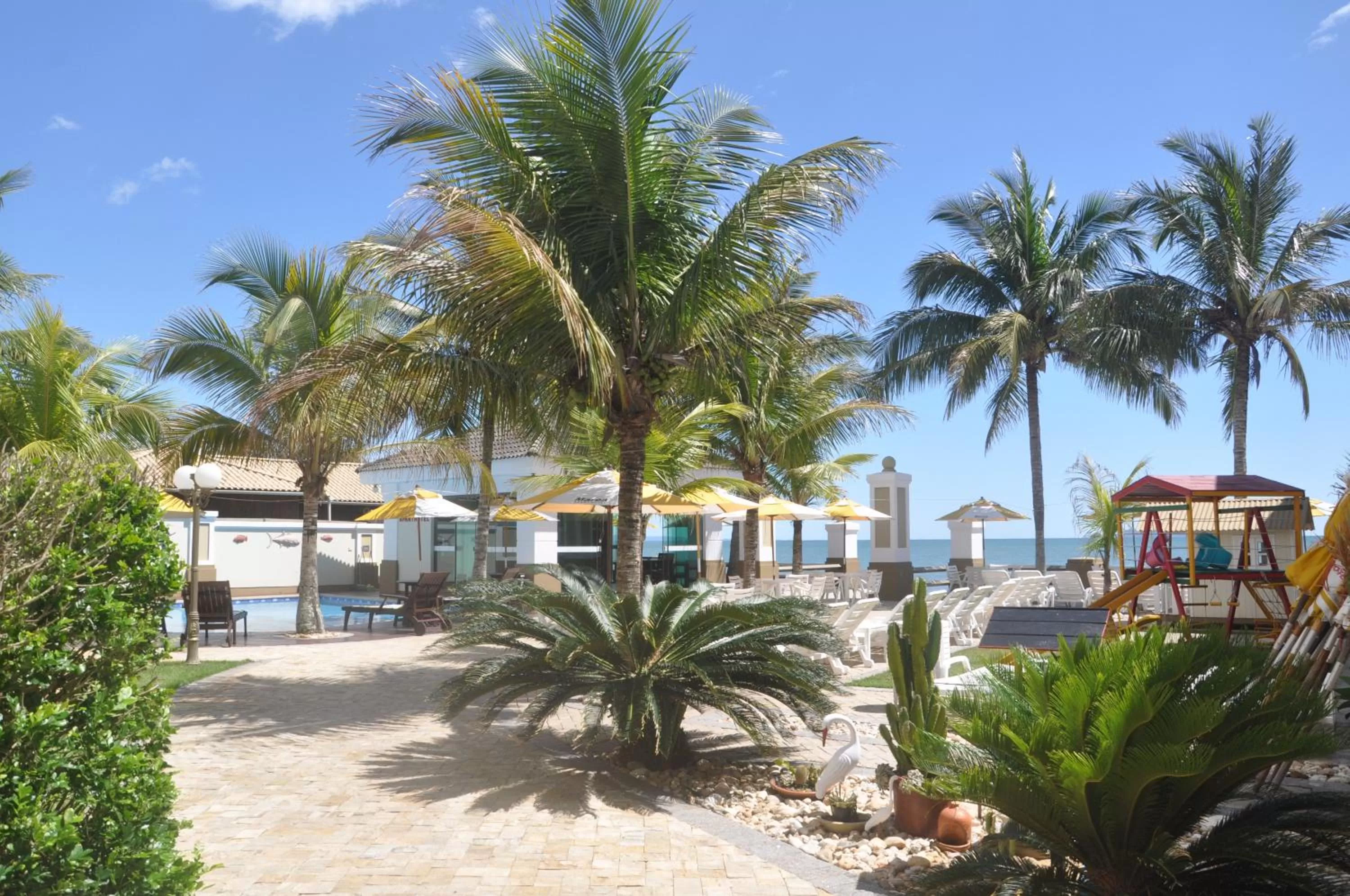Garden in Golfinhos Apart Hotel