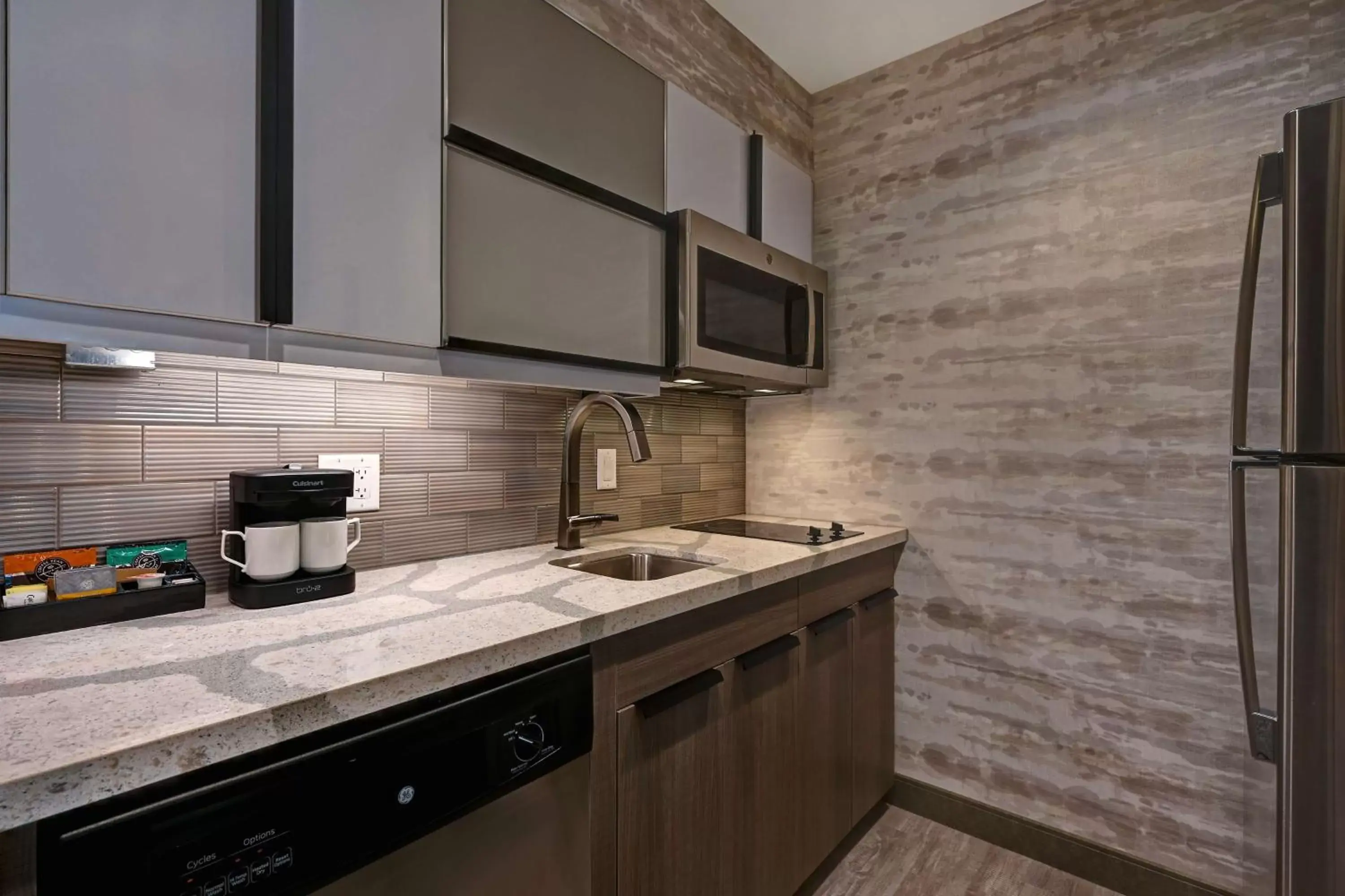 Kitchen or kitchenette, Kitchen/Kitchenette in Homewood Suites by Hilton Dallas The Colony