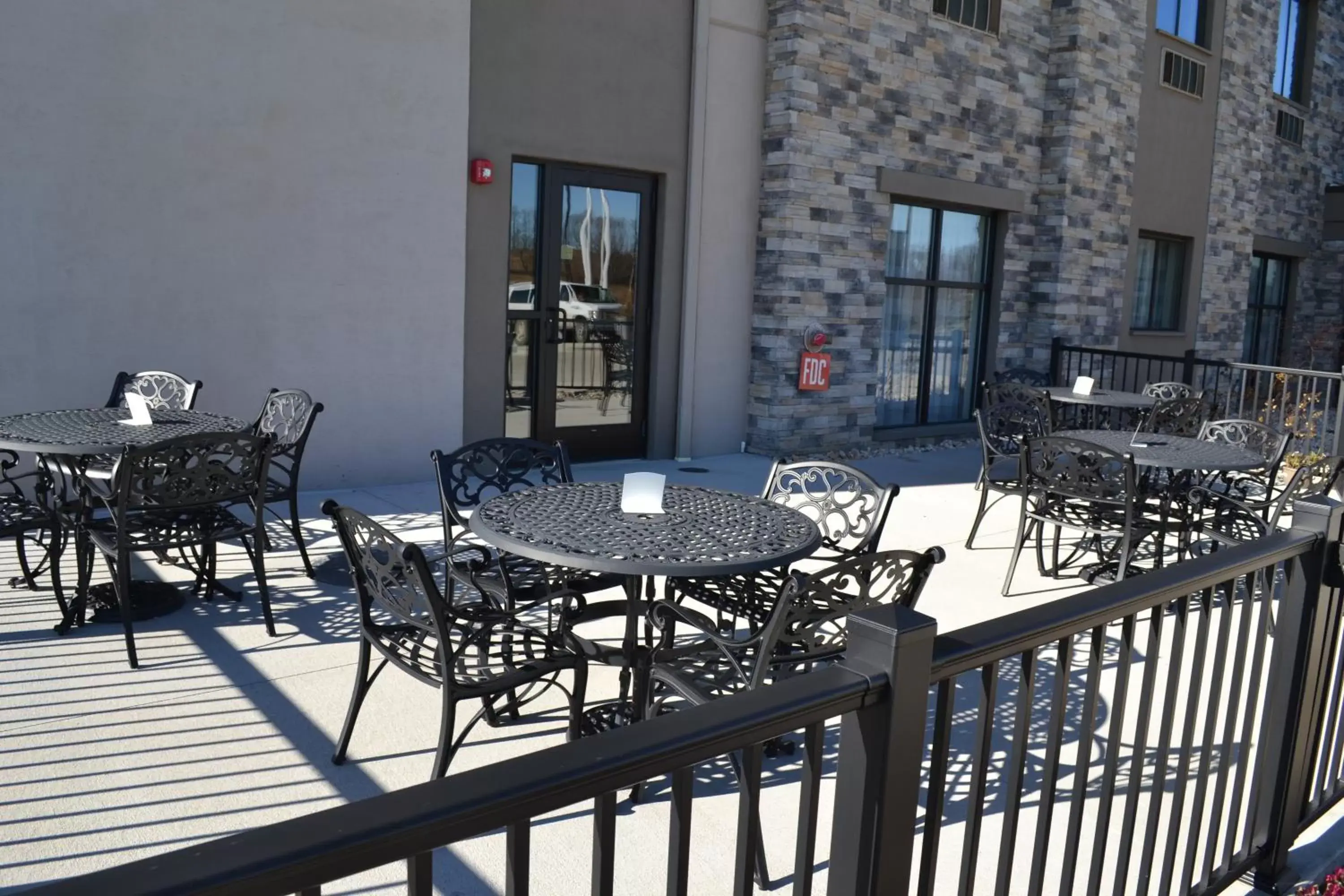 Patio, Lounge/Bar in Sleep Inn & Suites Belmont - St. Clairsville