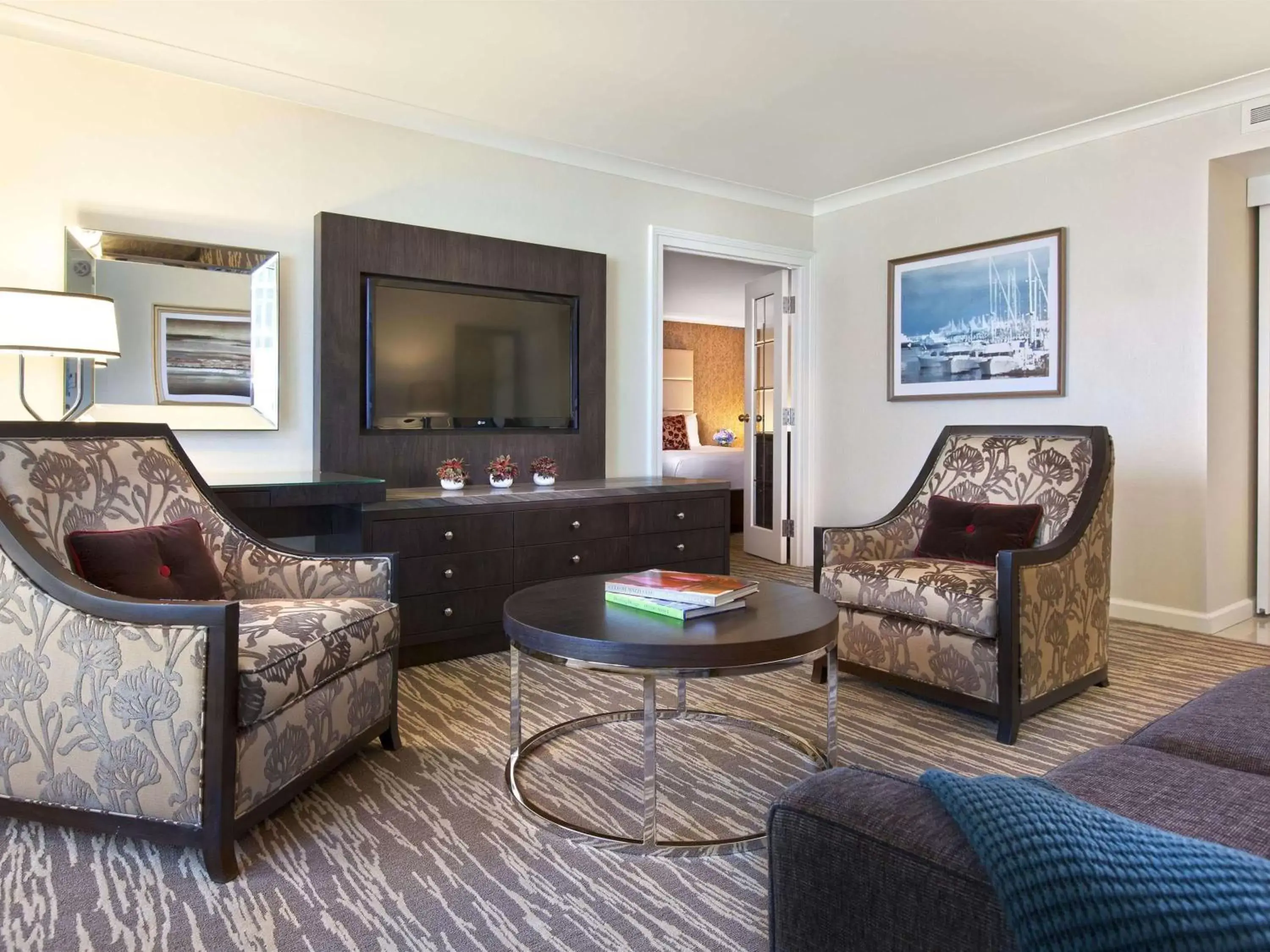 Bedroom, Seating Area in Fairmont Waterfront