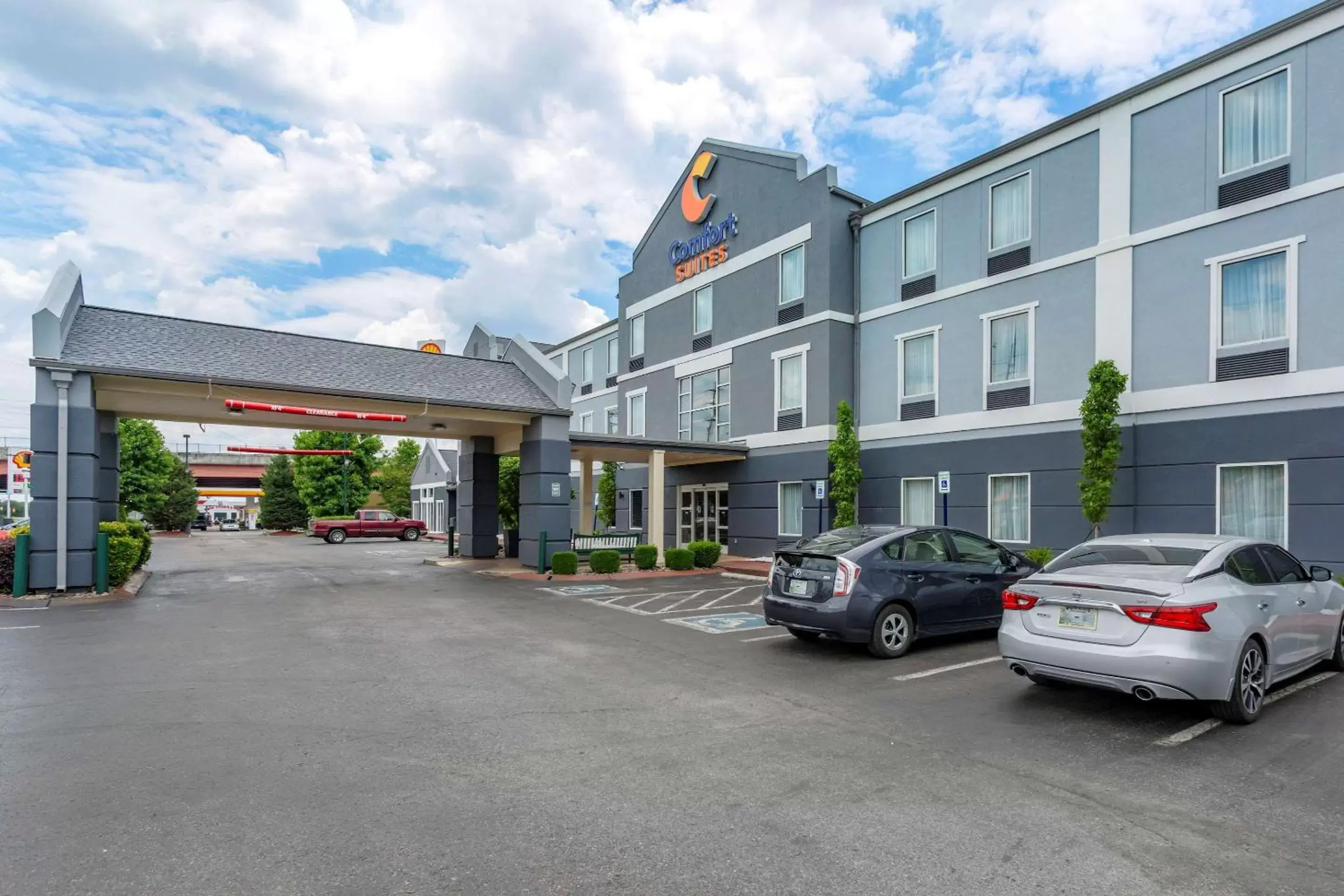 Property Building in Comfort Suites At Rivergate Mall