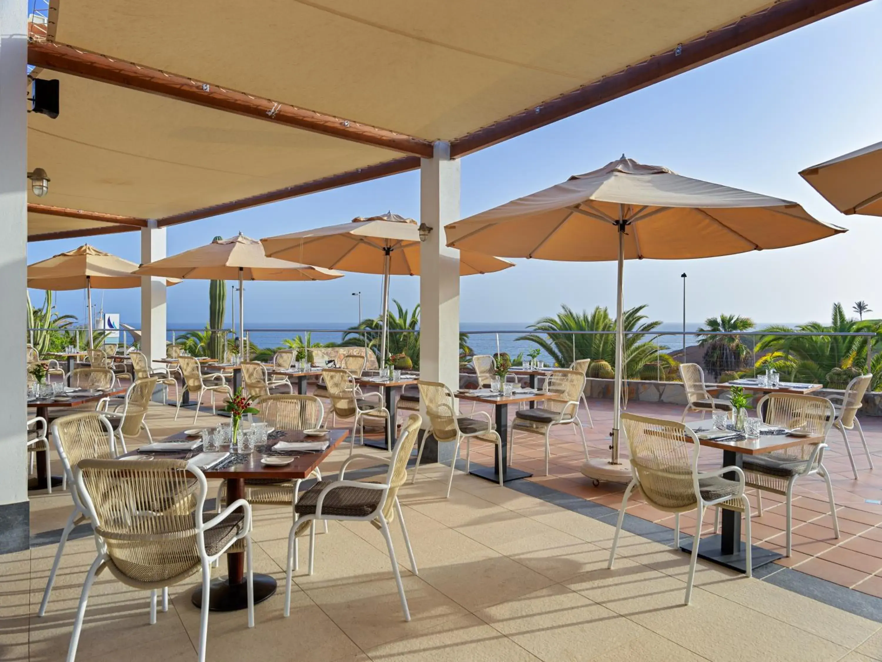 Restaurant/Places to Eat in H10 Playa Meloneras Palace