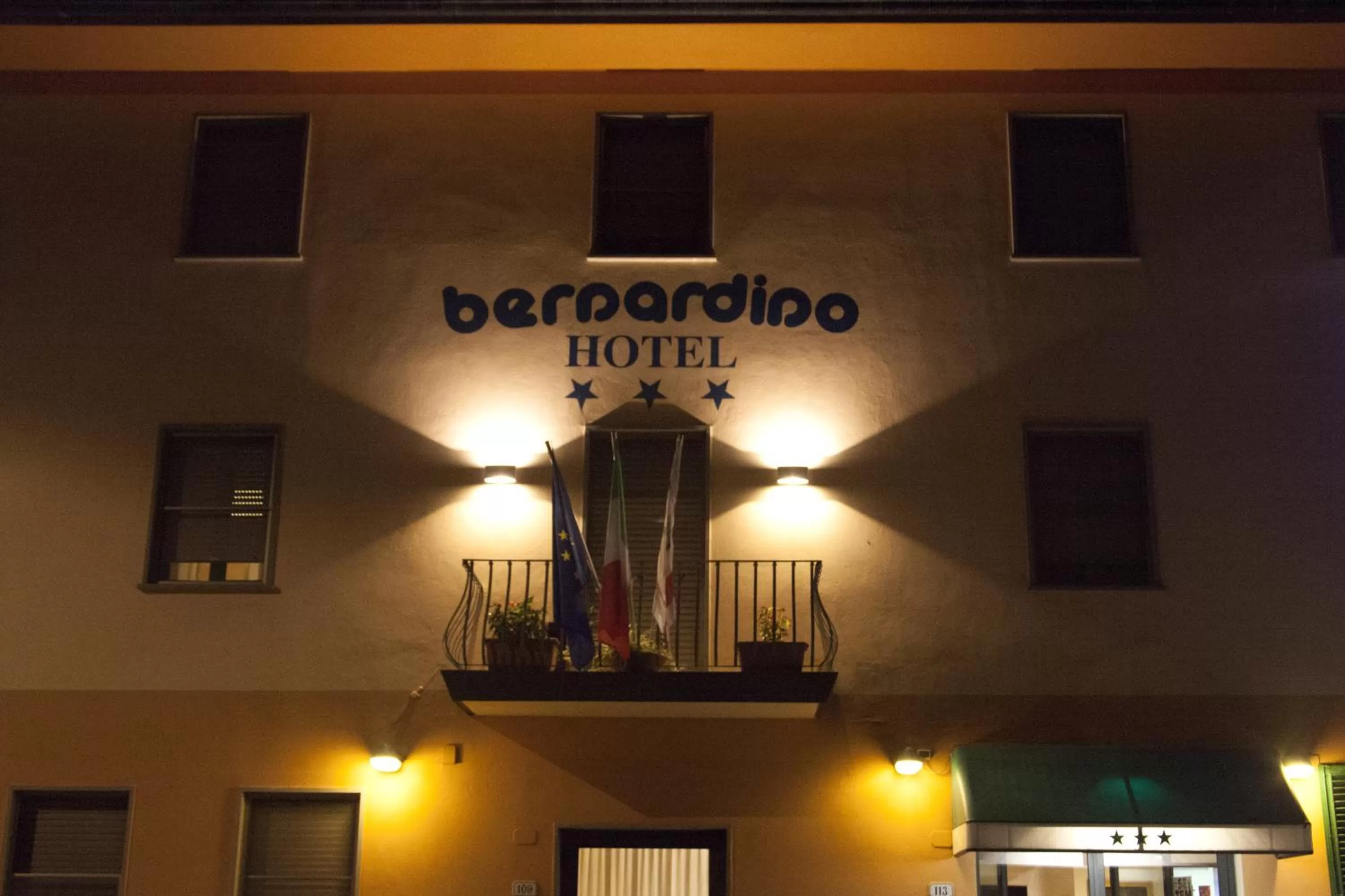 Facade/entrance in Hotel Bernardino