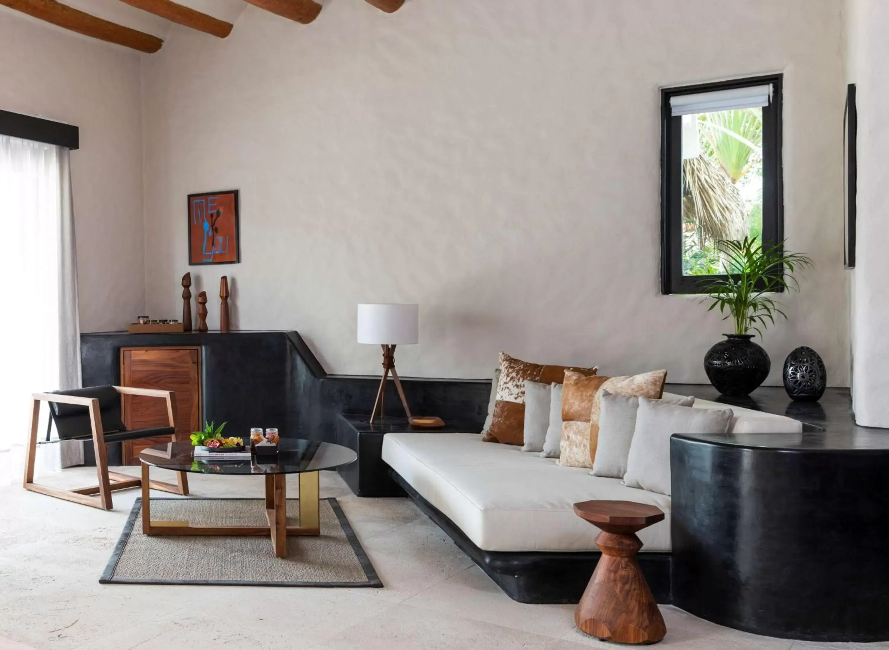 Photo of the whole room, Seating Area in Thompson Zihuatanejo, a Beach Resort, part of Hyatt