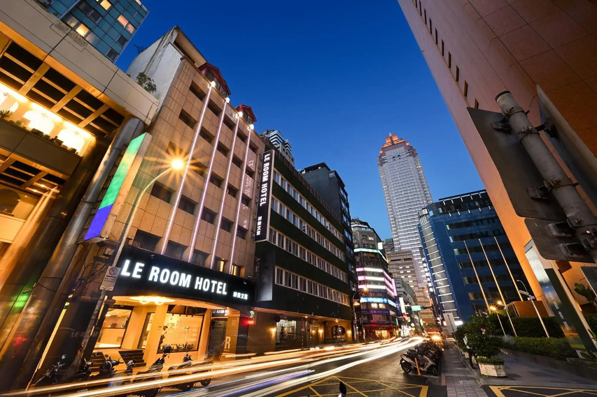 Property Building in Ximen Hedo Hotel Kaifeng, Taipei