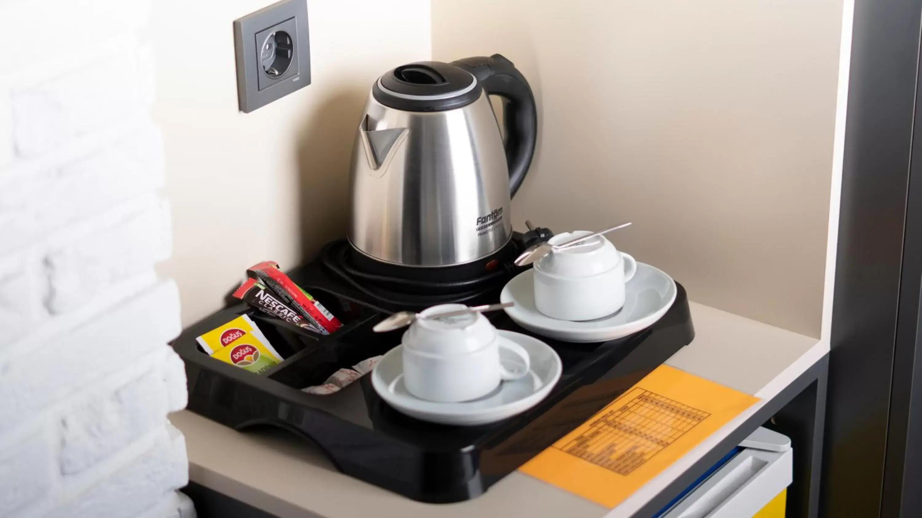 Coffee/Tea Facilities in Estera Hotel Silent