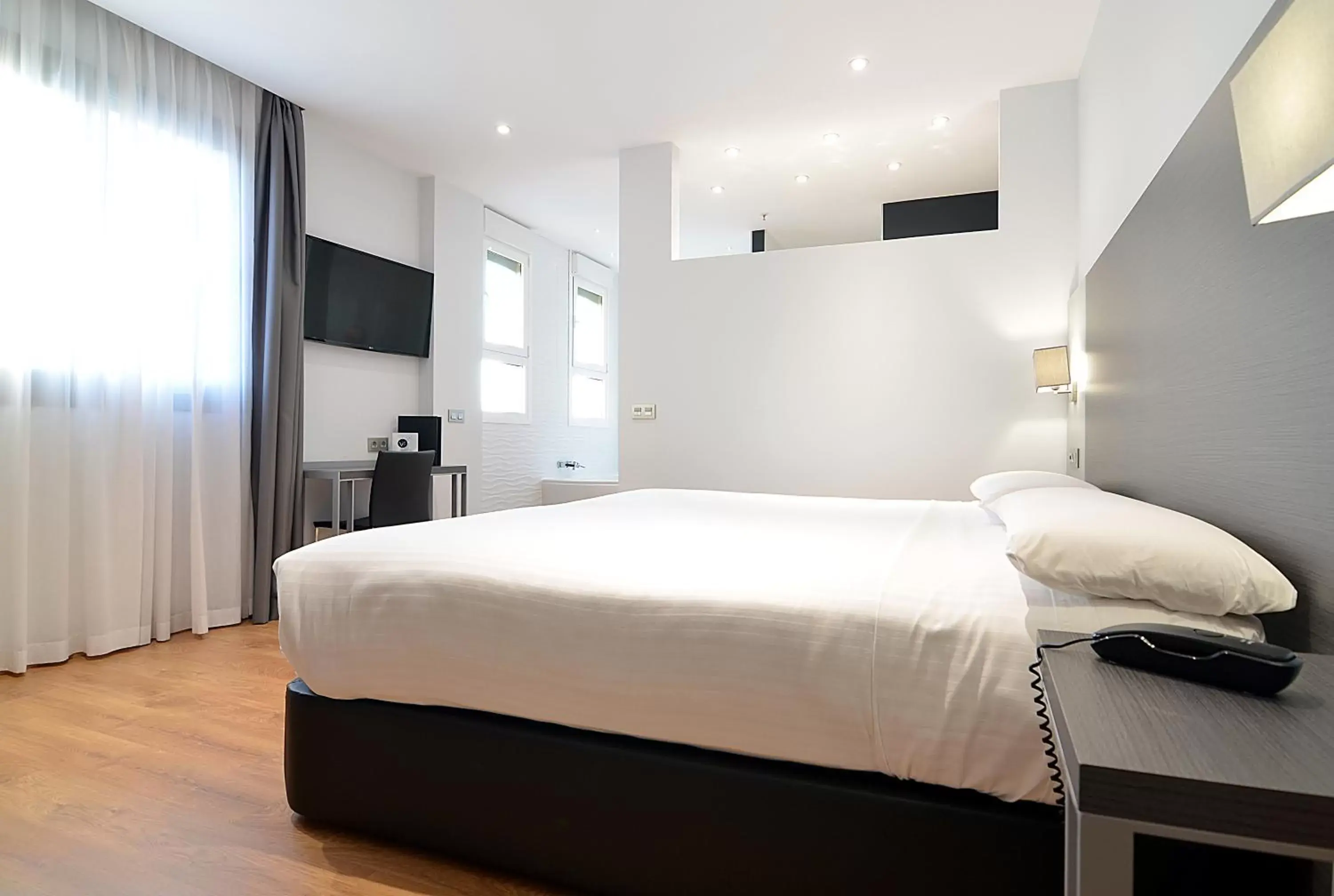 Bed in UVE Alcobendas Bed in UVE Alcobendas