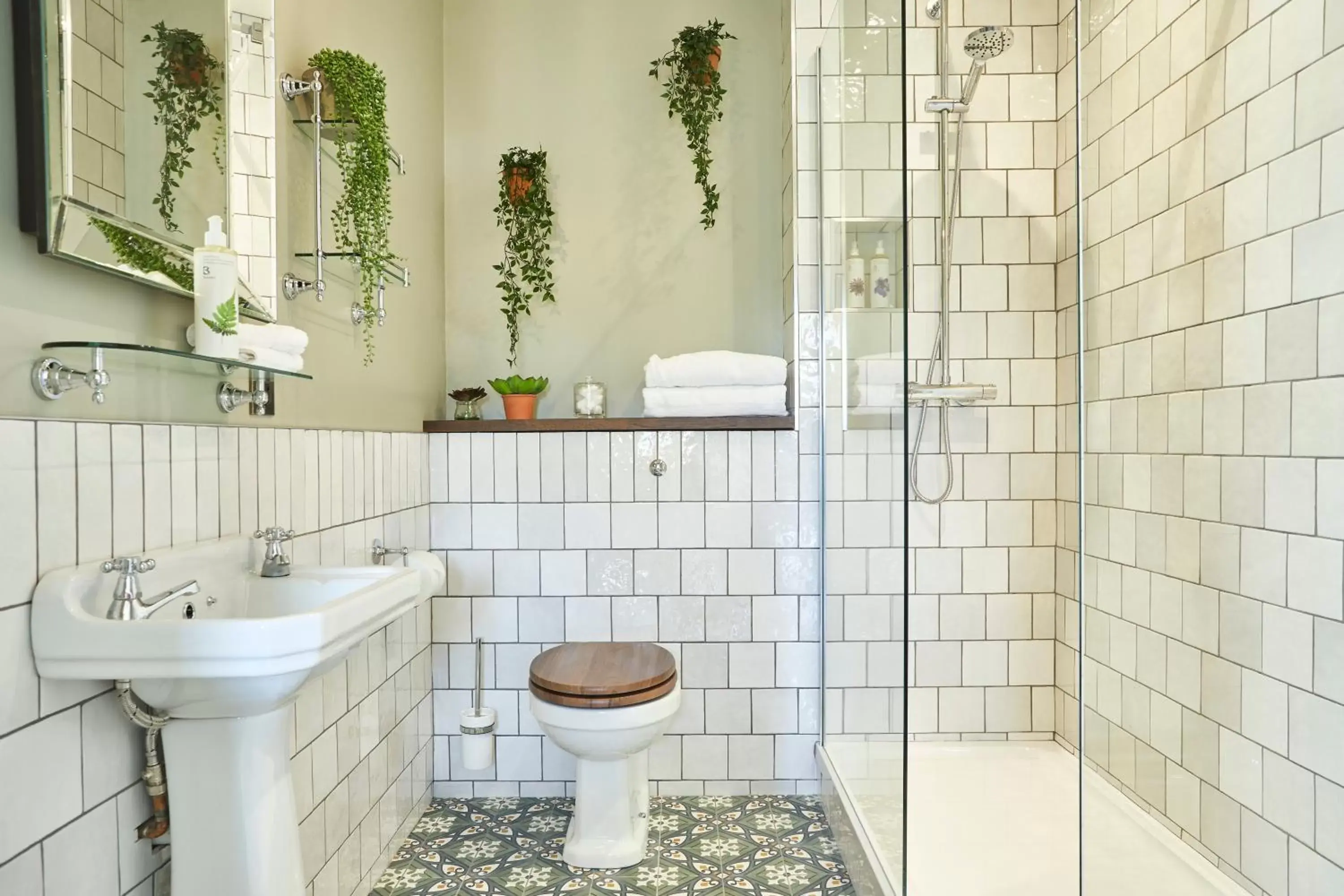 Superior King Room in The Swan Inn Superior King Room in The Swan Inn