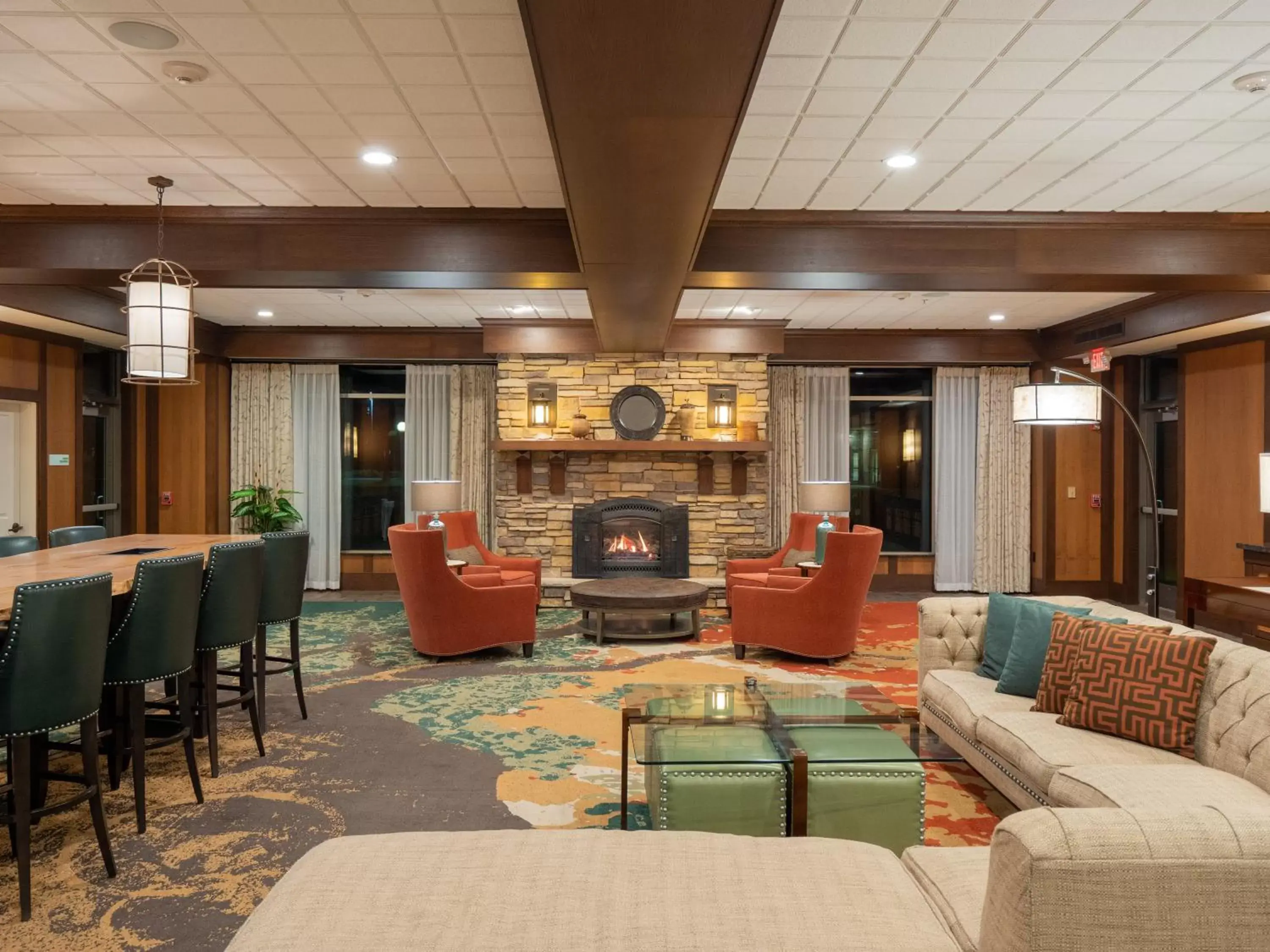 Property building in Holiday Inn Stevens Point - Convention Center by IHG Property building in Holiday Inn Stevens Point - Convention Center by IHG