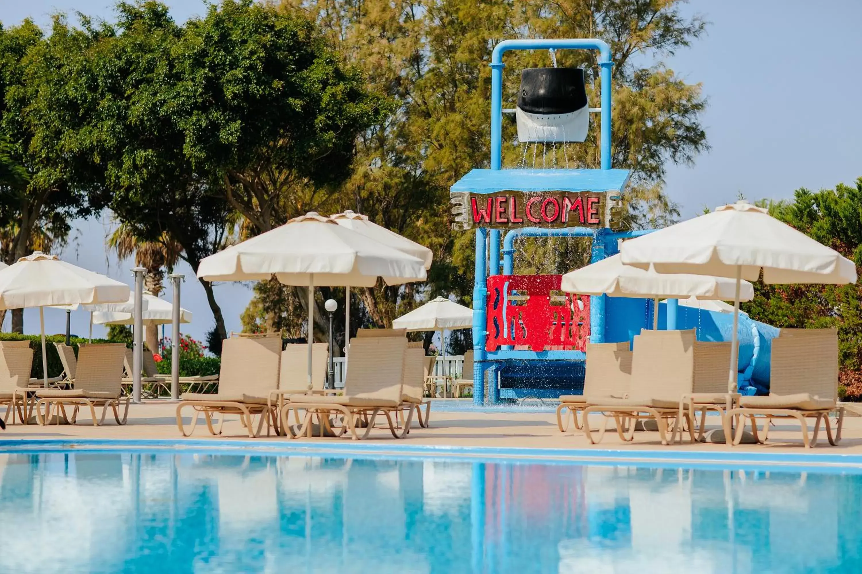 Swimming Pool in Louis Imperial Beach