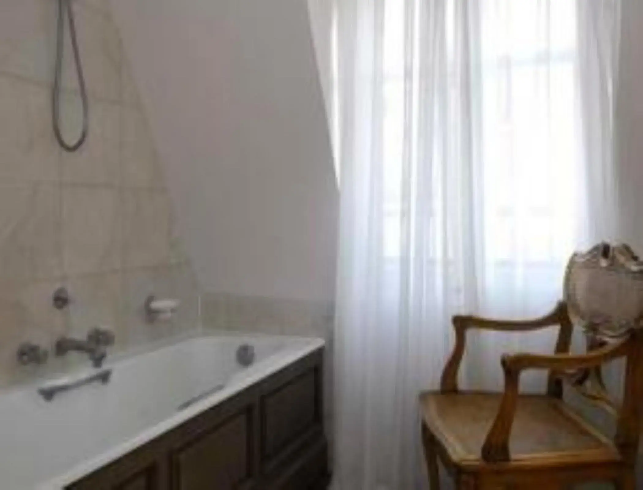 Bathroom, Kitchen/Kitchenette in Hotel du Romancier