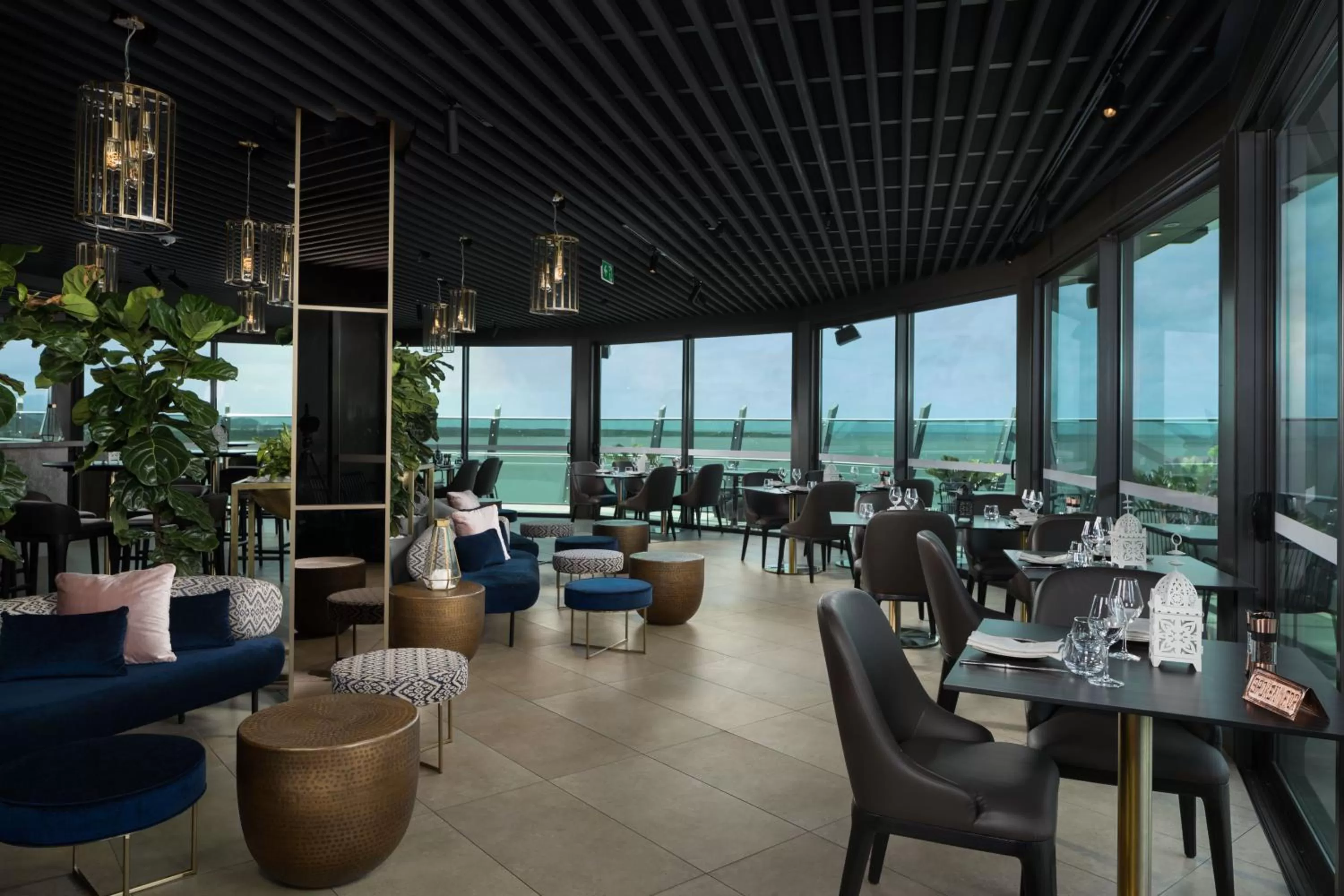 Restaurant/places to eat in Crystalbrook Riley