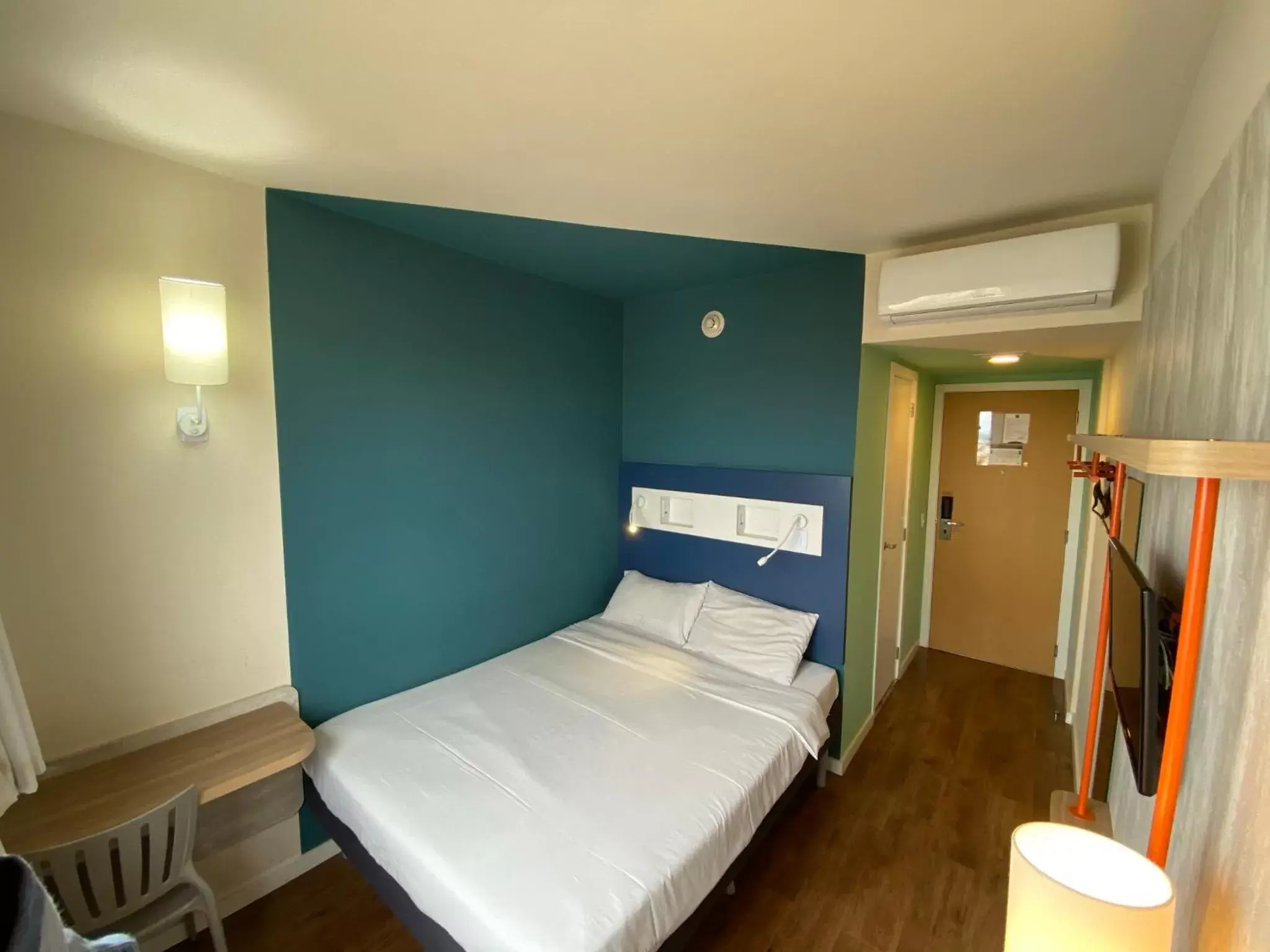 Bedroom, Bed in ibis budget Itaperuna