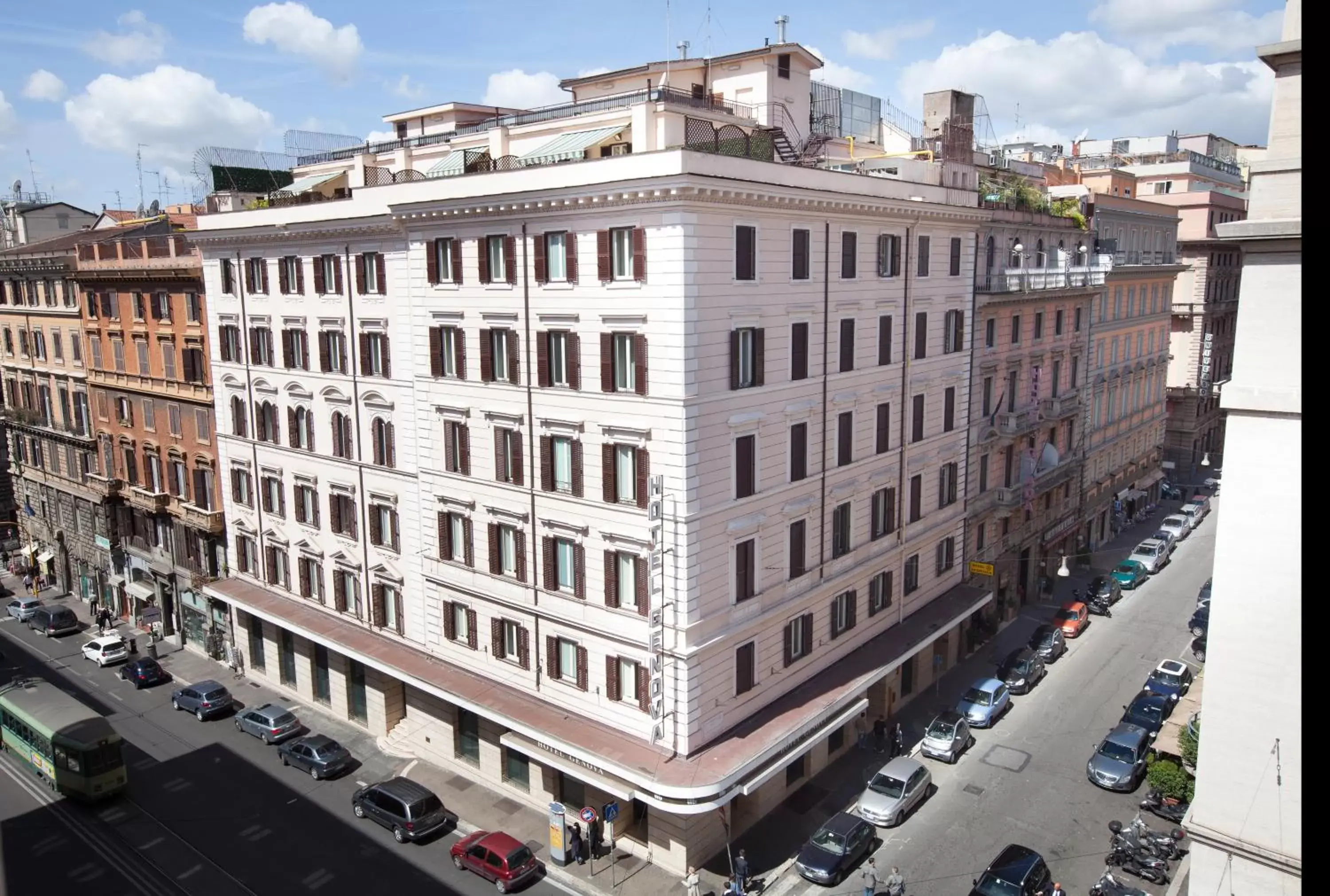 Facade/entrance in Hotel Genova