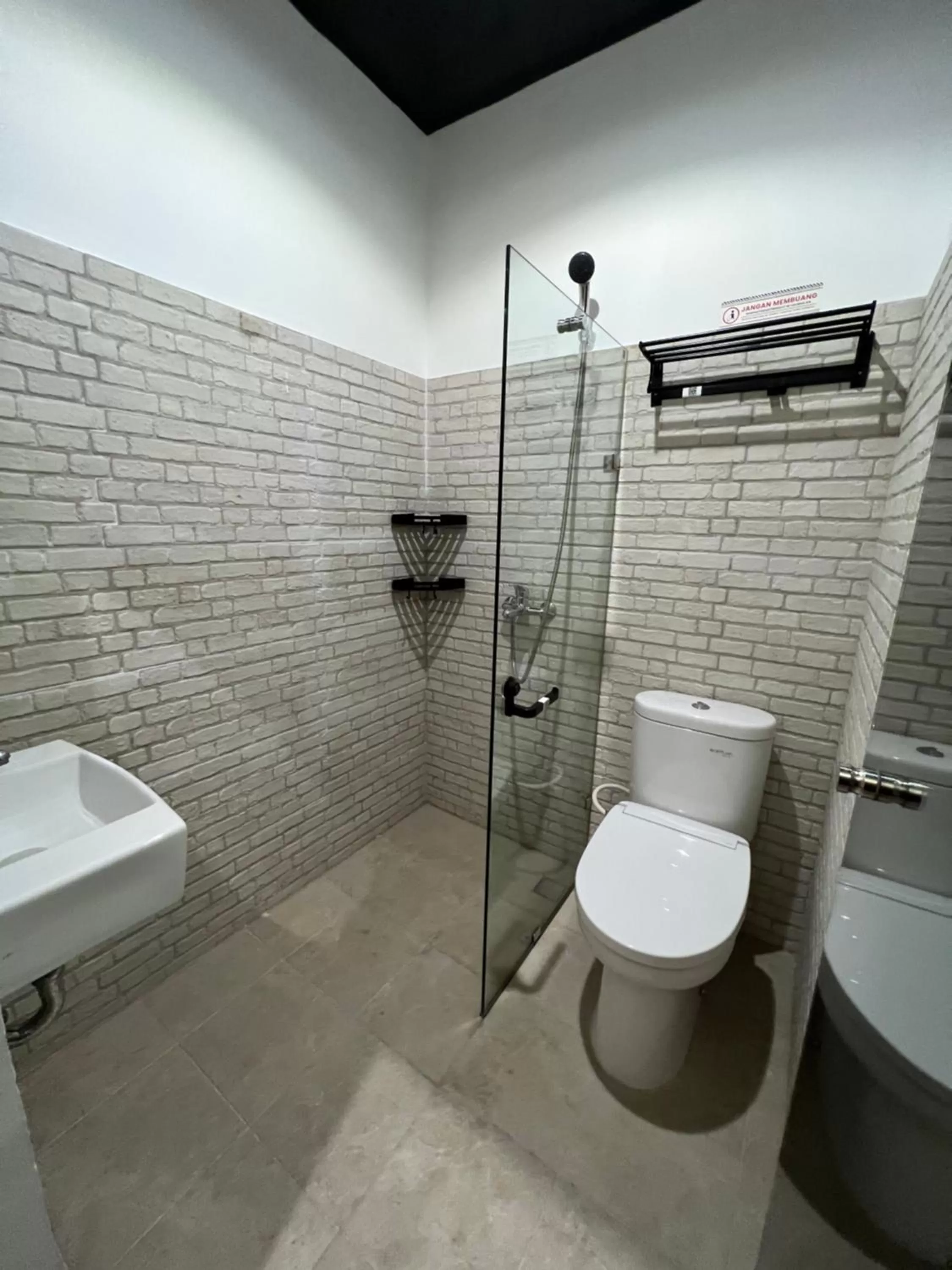 Bathroom in Choska Residence