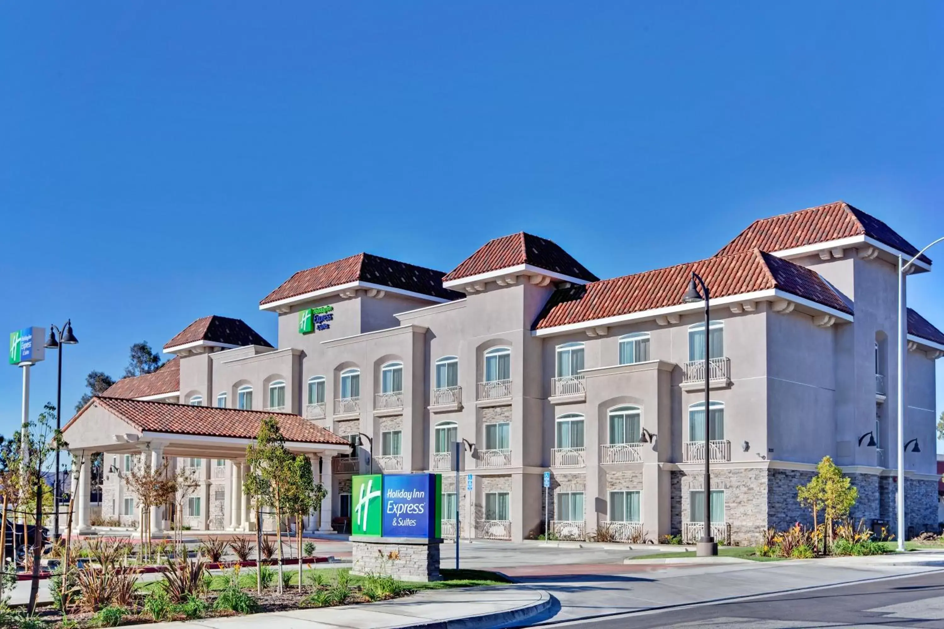 Property Building in Holiday Inn Express Hotel & Suites Banning, an IHG Hotel