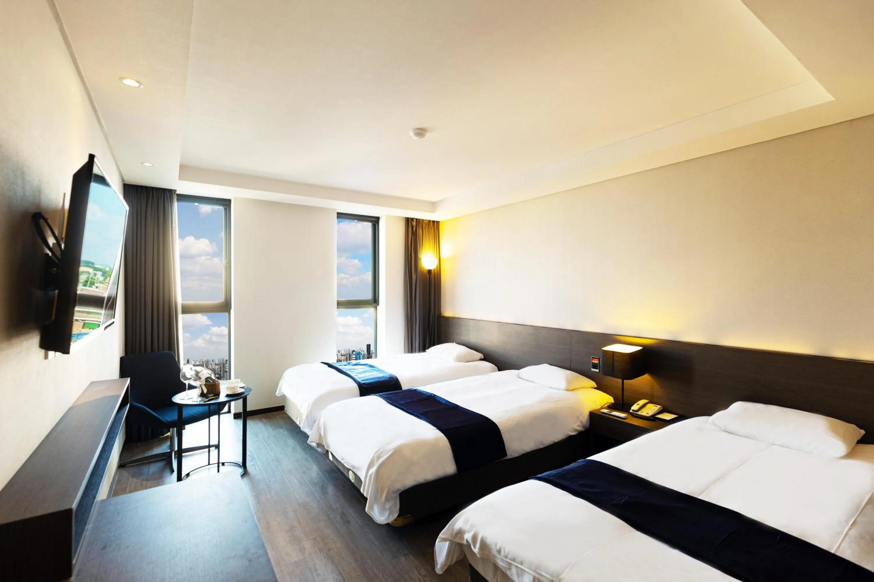 Bed in Hotel The One