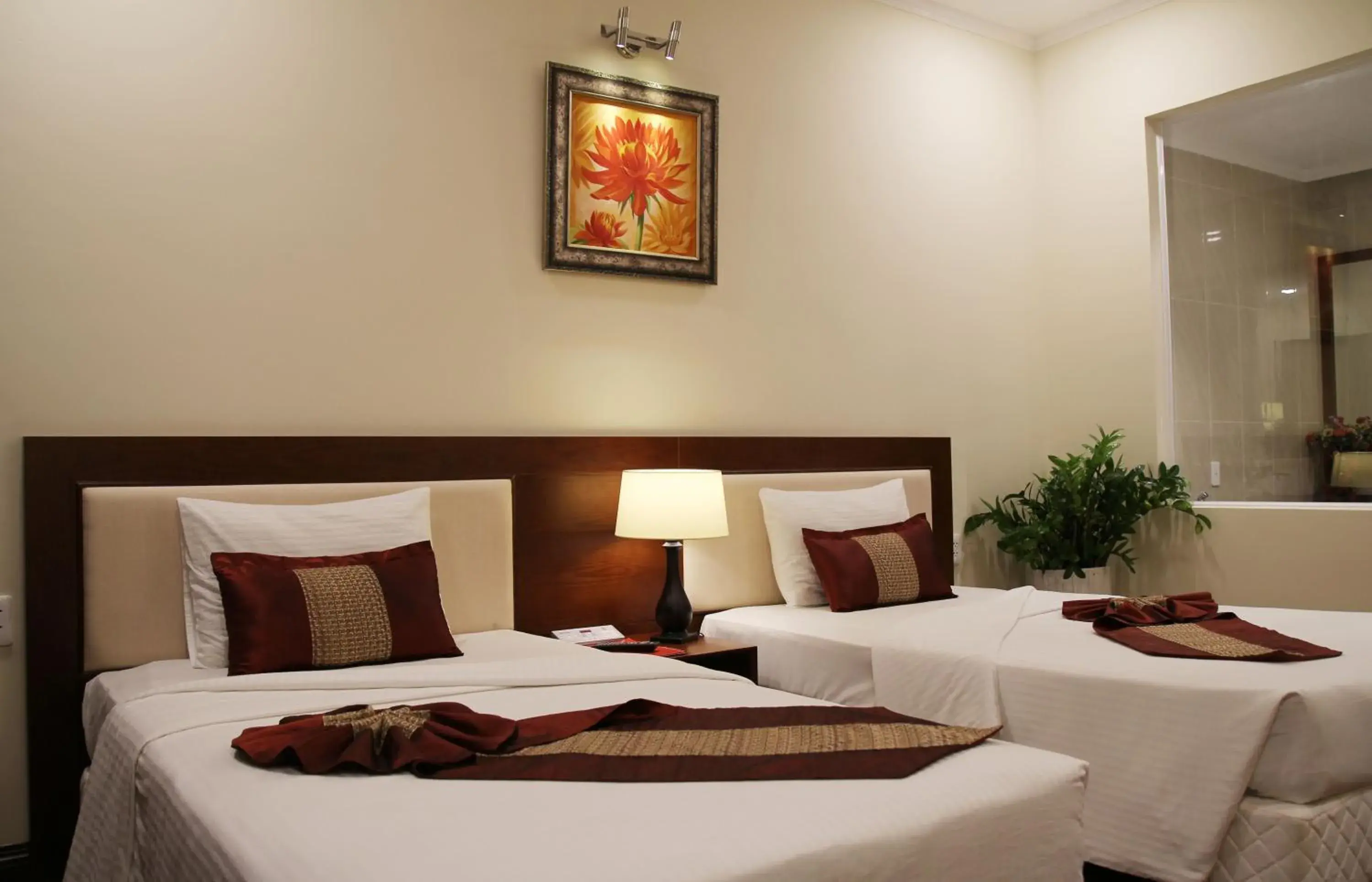 Bed in Dong Khanh Hotel Bed in Dong Khanh Hotel