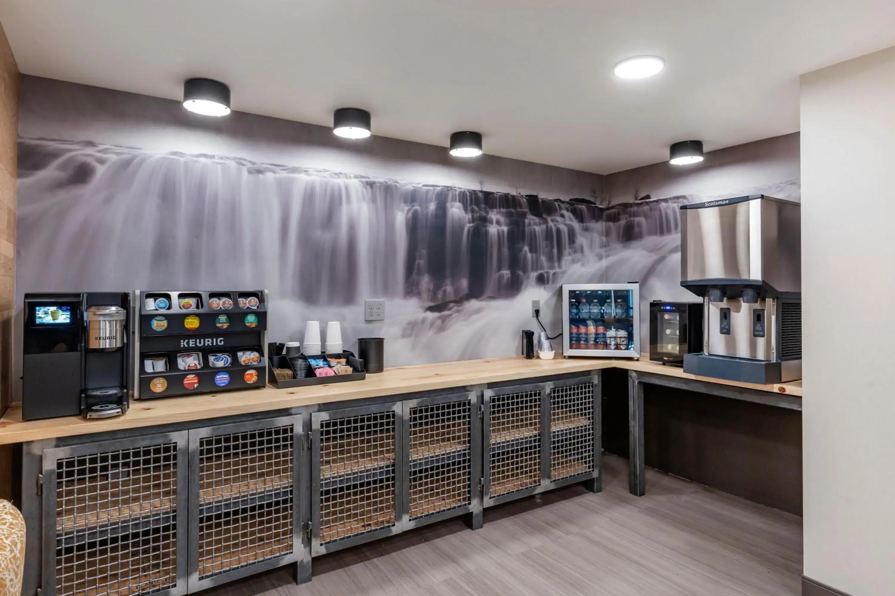 Coffee/tea facilities in The Gibson Hotel Great Falls, Ascend Hotel Collection