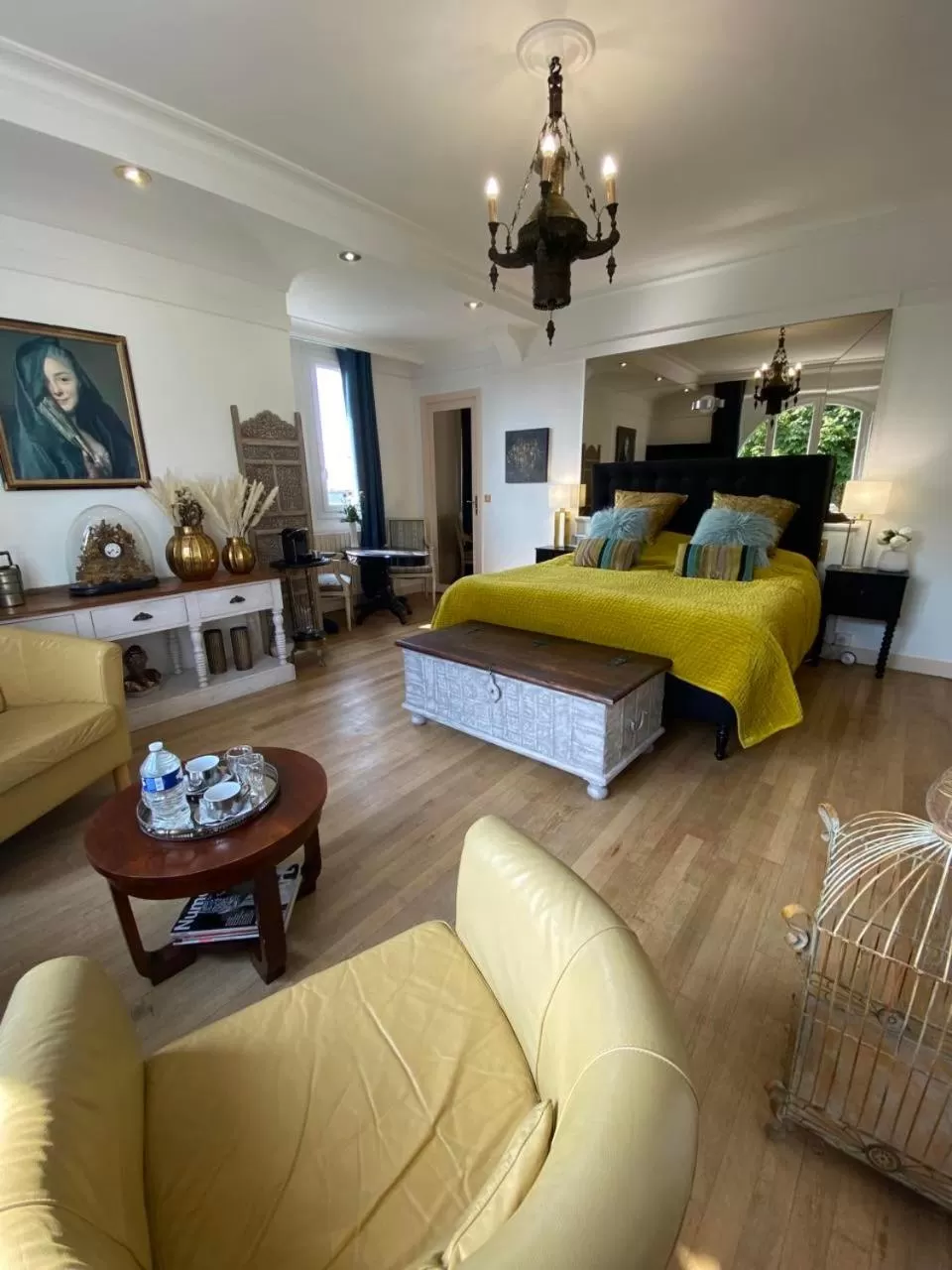 Photo of the whole room, Seating Area in Villa Fresquet