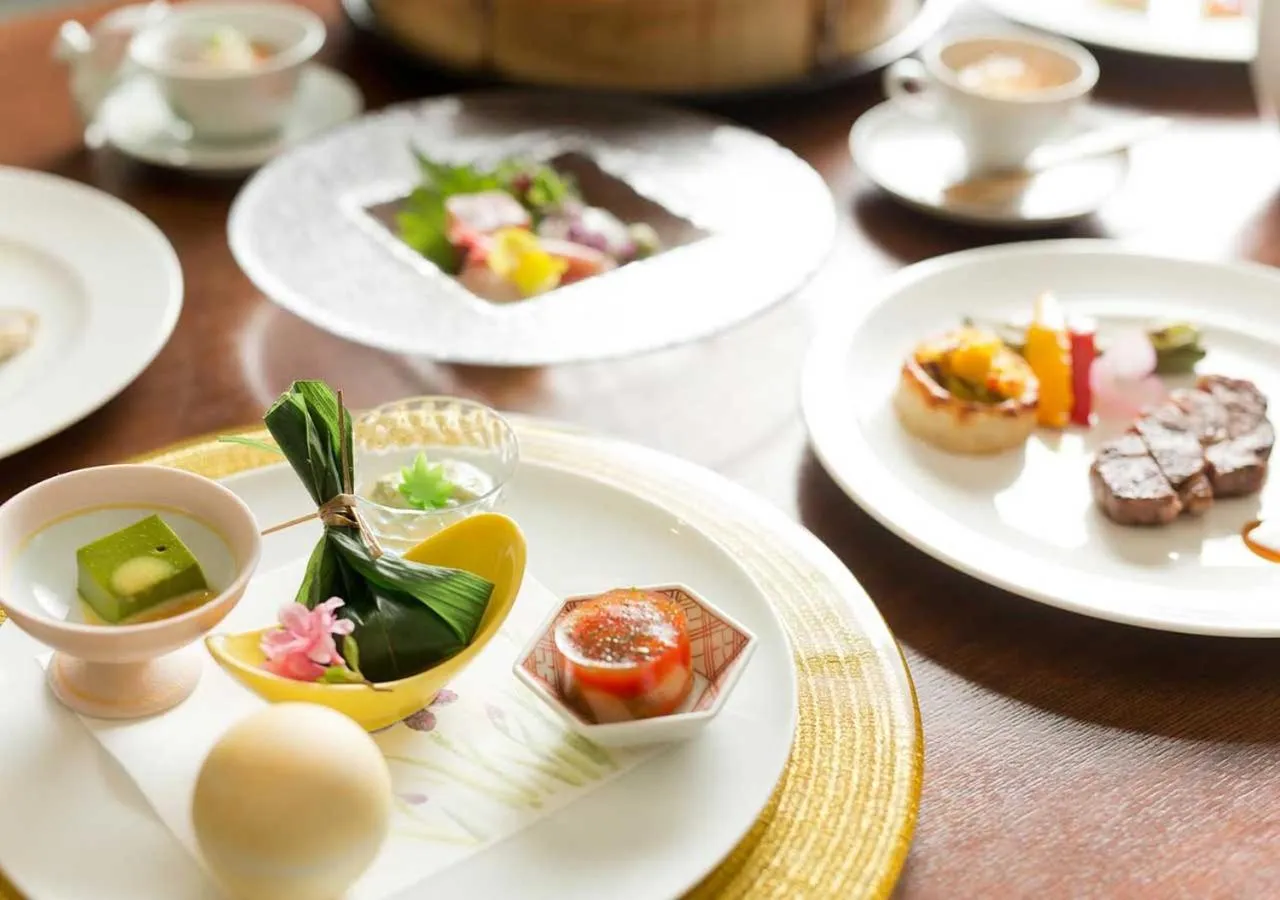 Food close-up in Aura Tachibana