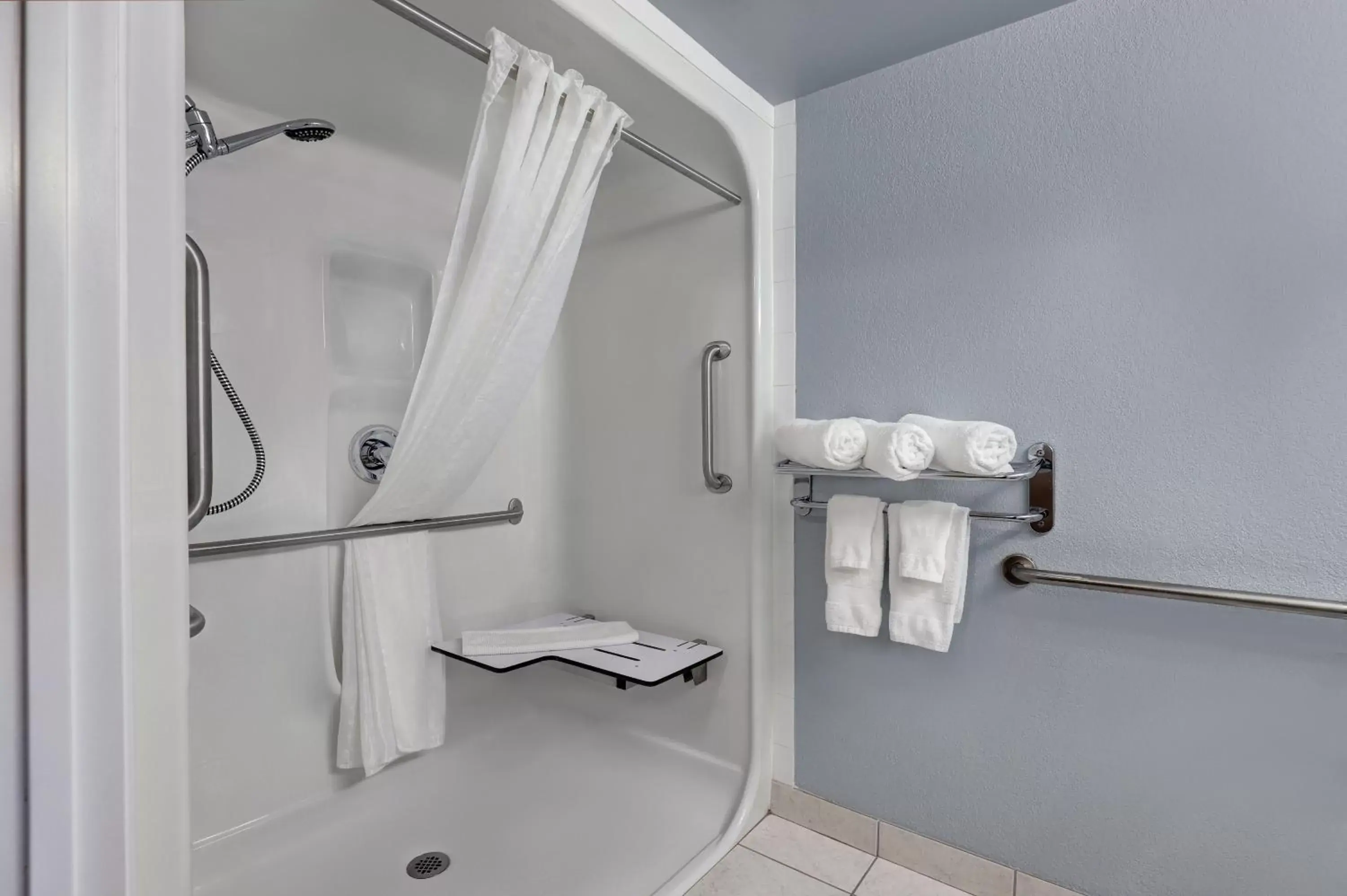 Bathroom in SureStay Plus Hotel by Best Western Drumheller