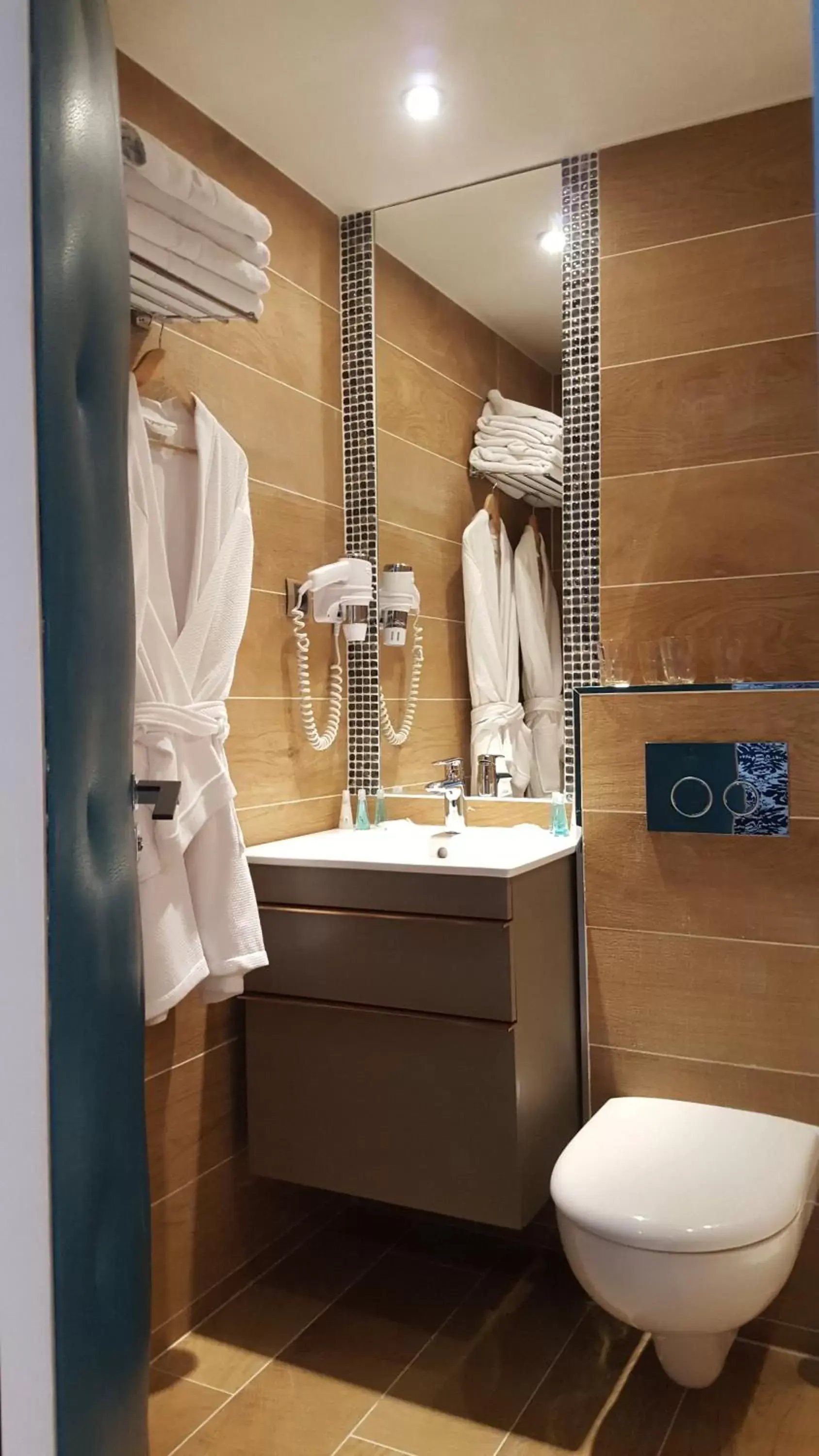 Bathroom in Hôtel du Mont Blanc