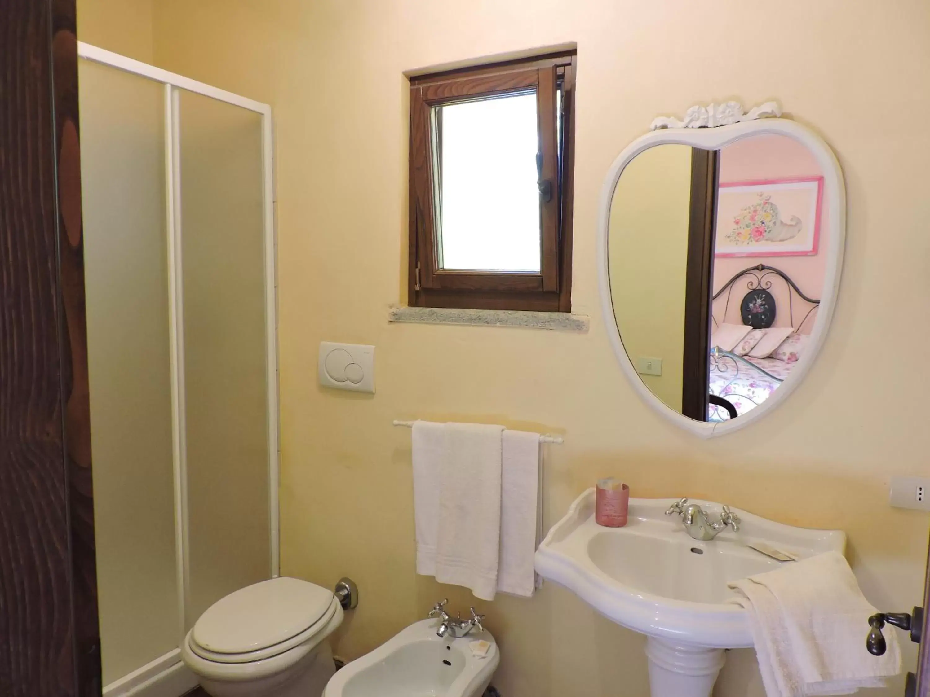 Toilet, Bathroom in Casale Fedele Family Village Vicino al Borgo