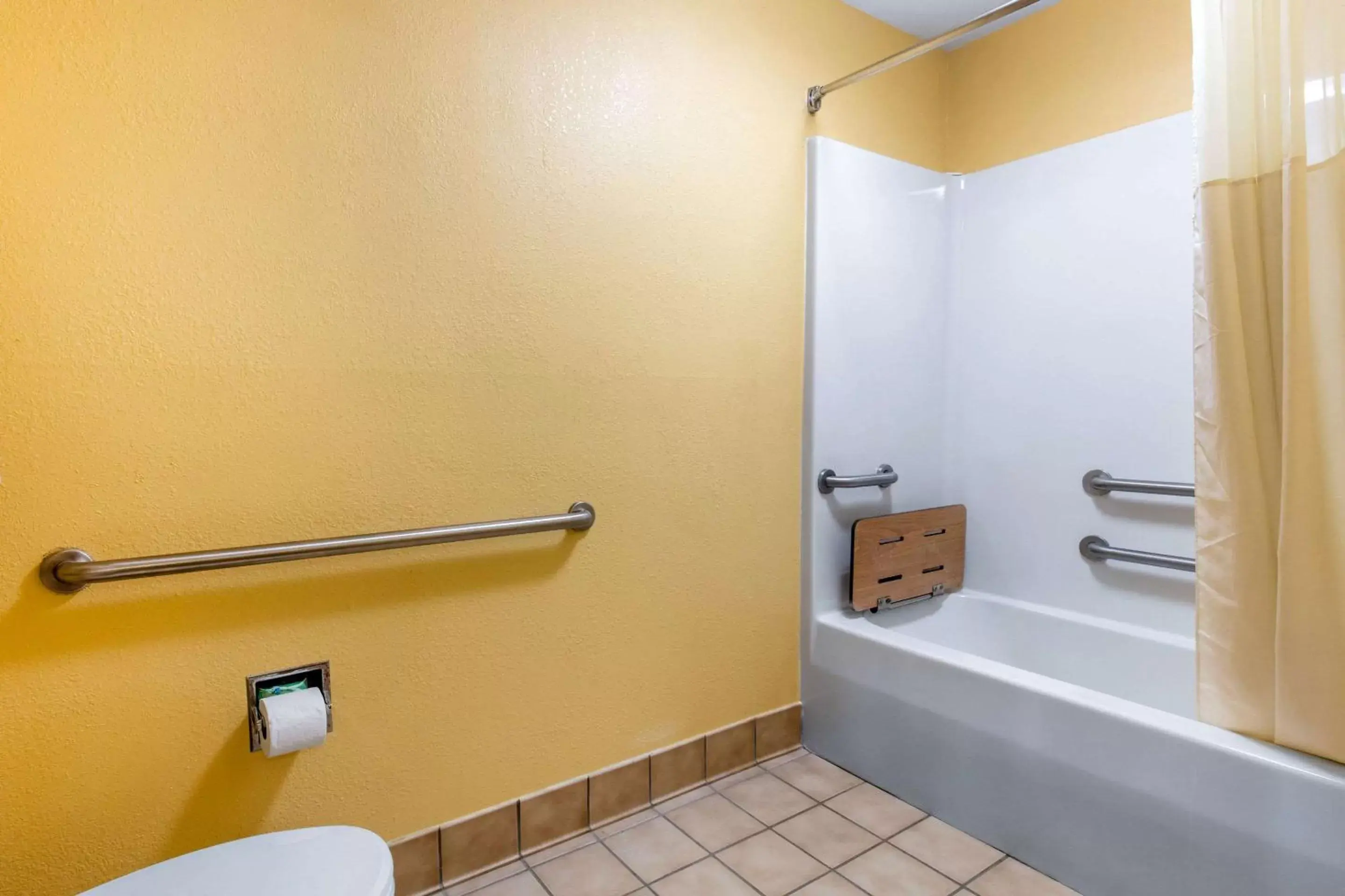 Bathroom in Quality Inn & Suites Montgomery East Carmichael Rd