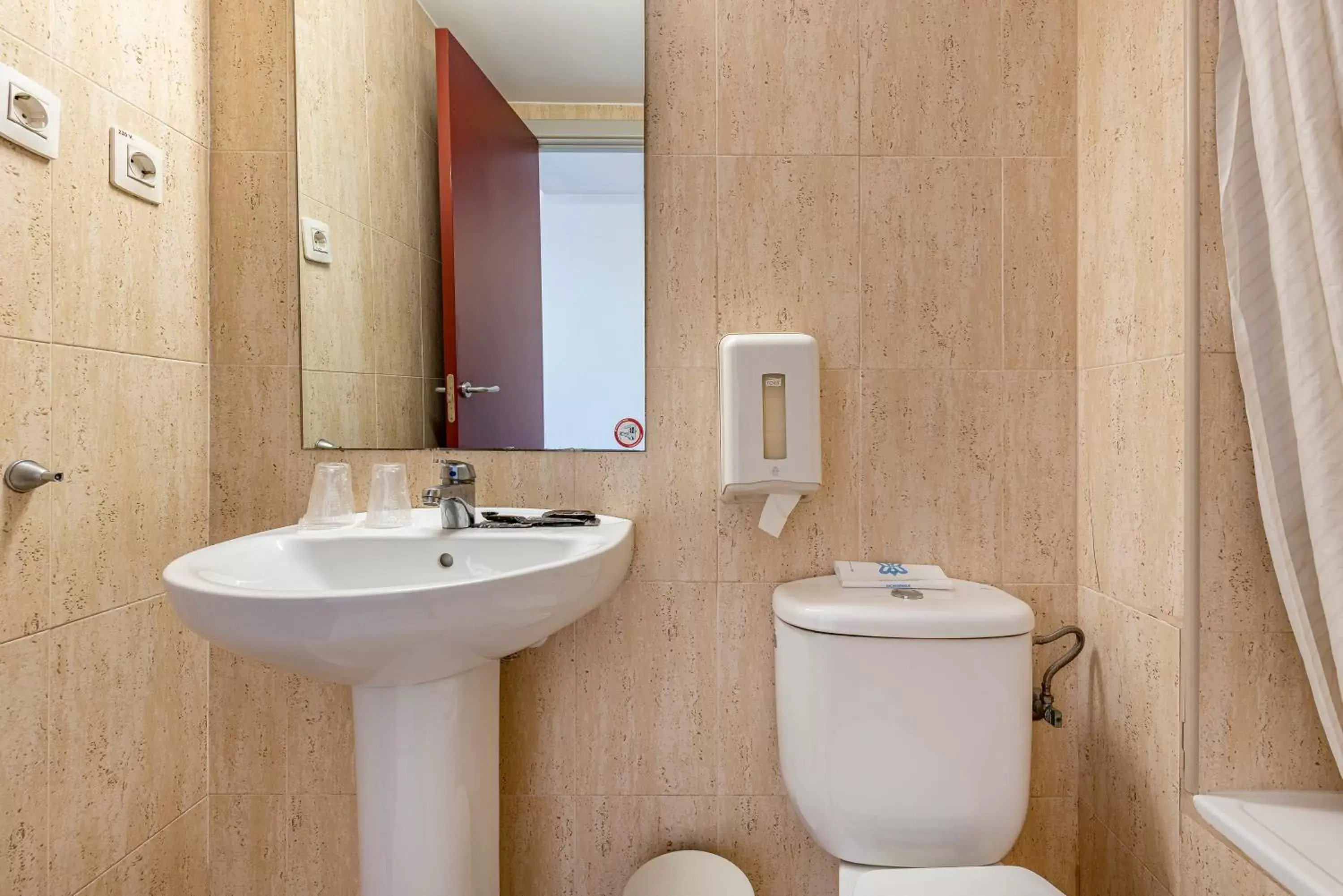 Bathroom in Hotel Basic