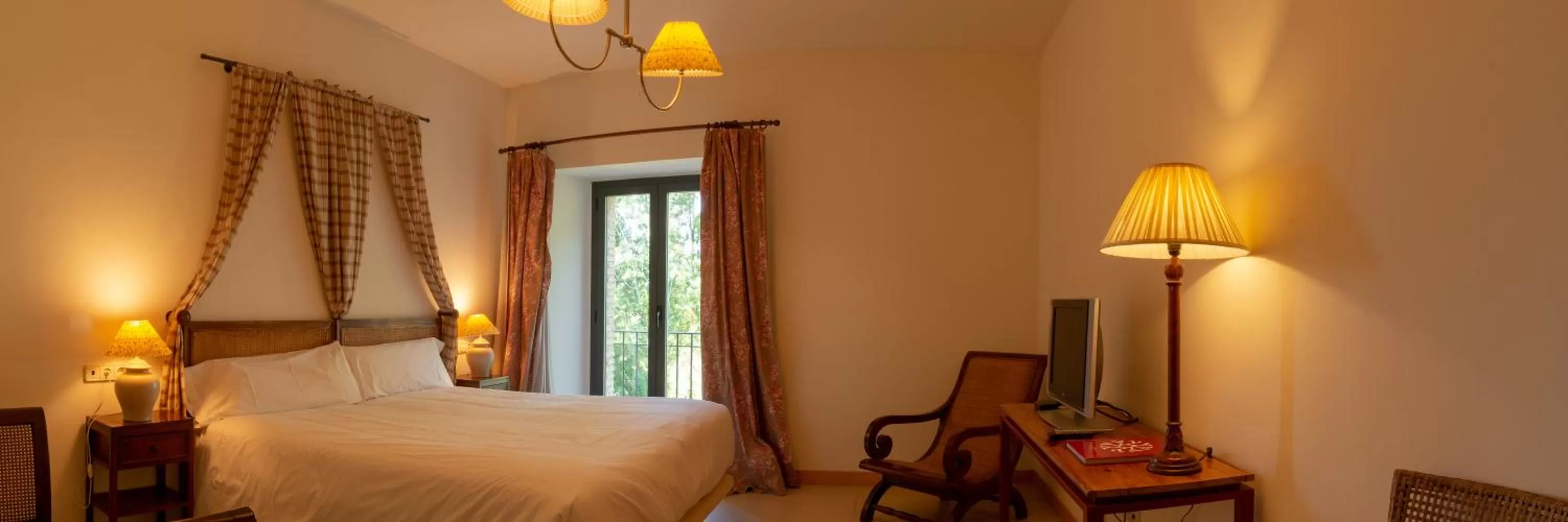 Photo of the whole room, Bed in Hotel VillaMarcilla