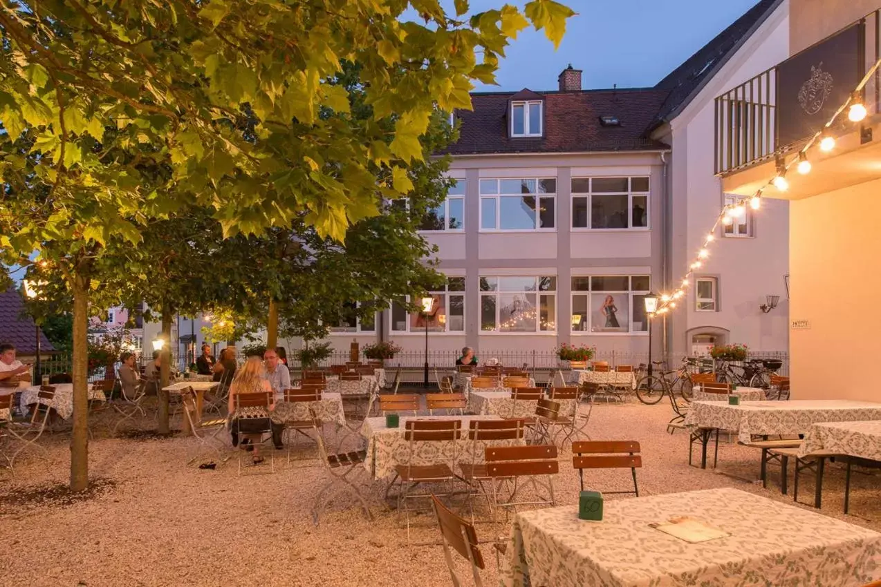 Restaurant/Places to Eat in Gasthof Diem