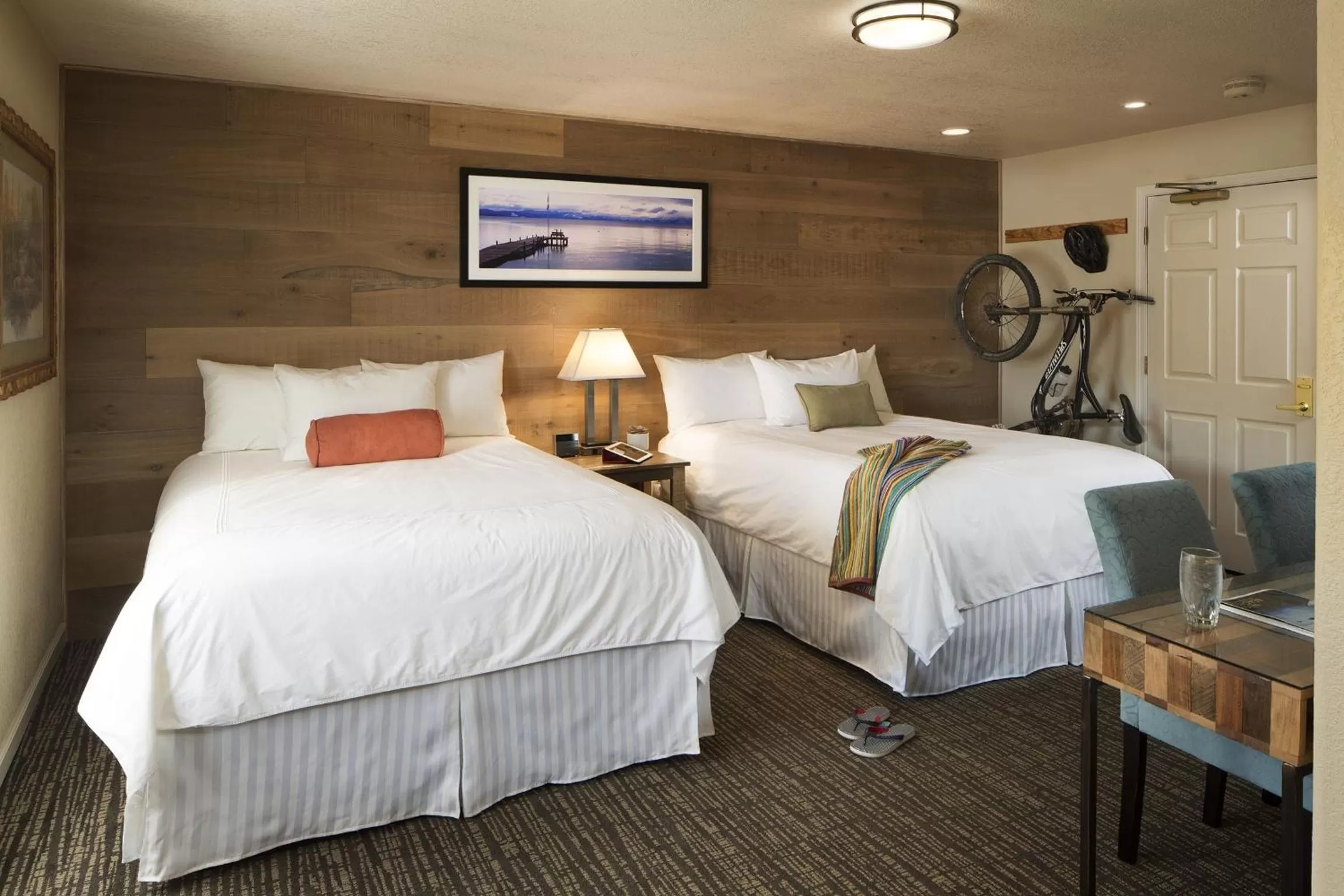 Photo of the whole room, Bed in Postmarc Hotel and Spa Suites