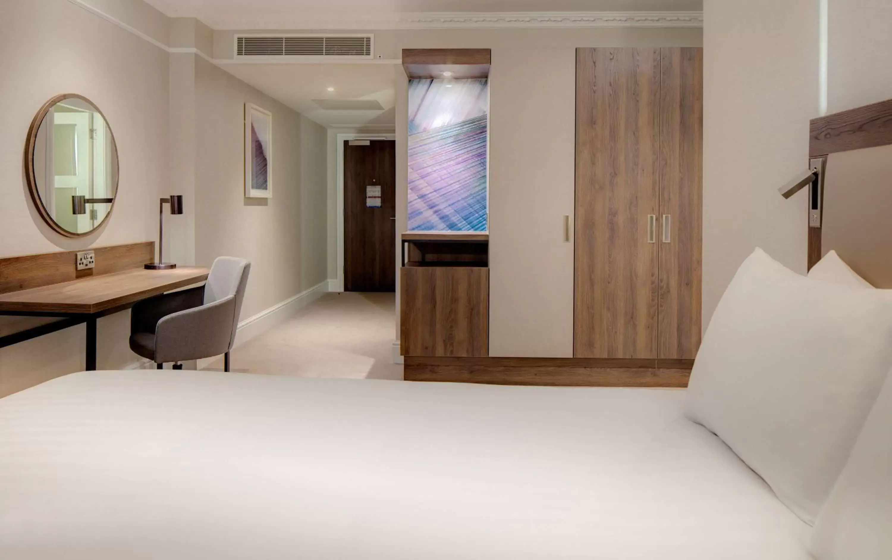 Bed in Hilton Edinburgh Carlton