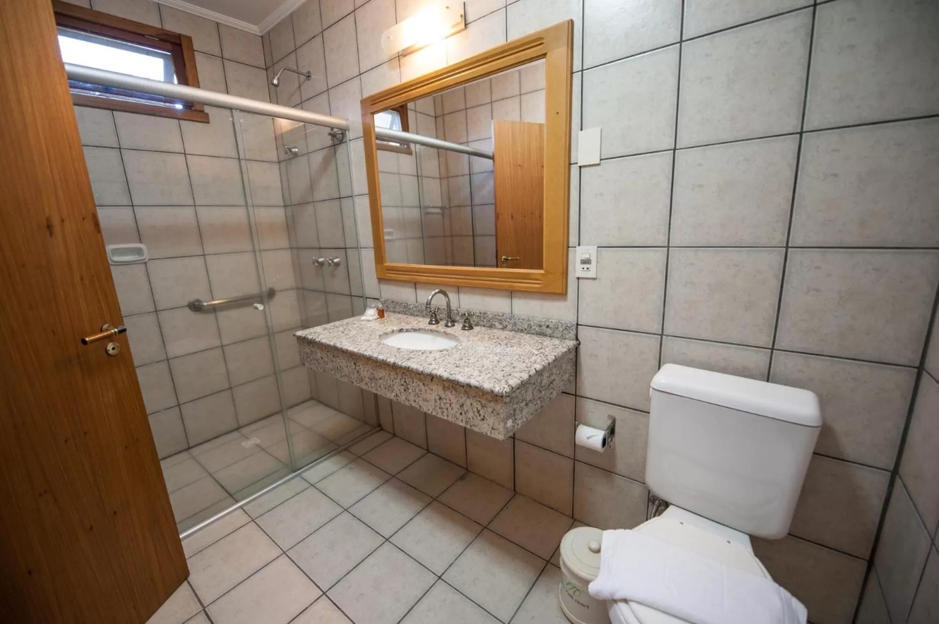 Toilet in Farina Park Hotel