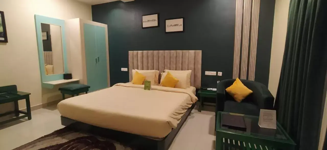 Bed in HOTEL ROYAL GRANDE Bed in HOTEL ROYAL GRANDE