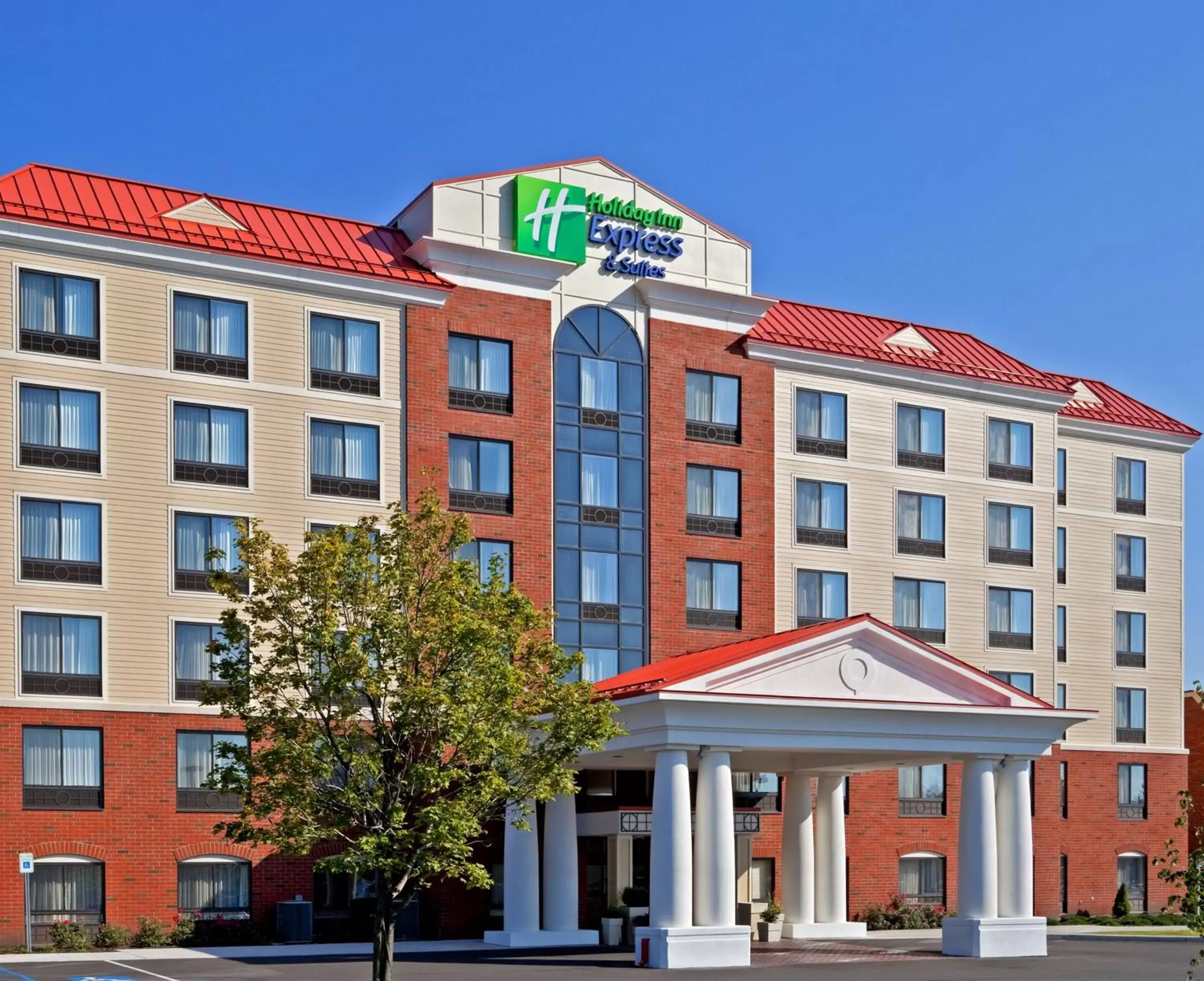 Property building in Holiday Inn Express & Suites Albany Airport Area - Latham by IHG Property building in Holiday Inn Express & Suites Albany Airport Area - Latham by IHG