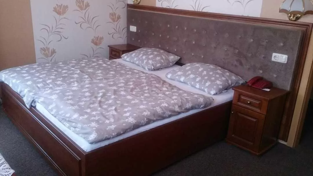 Bed in Hotel Stadt Lügde