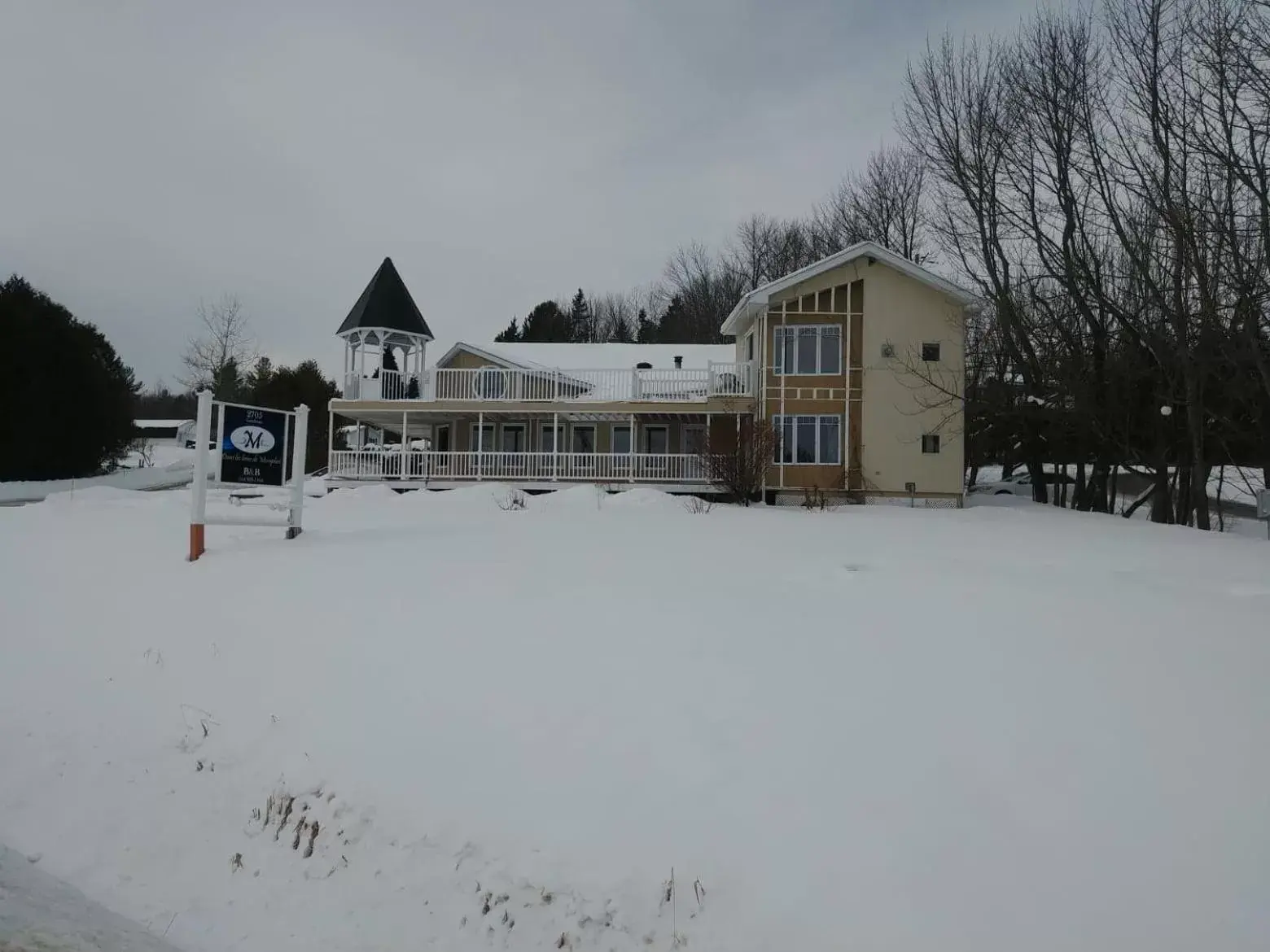 On site, Winter in Dans Les Bras de Memphré