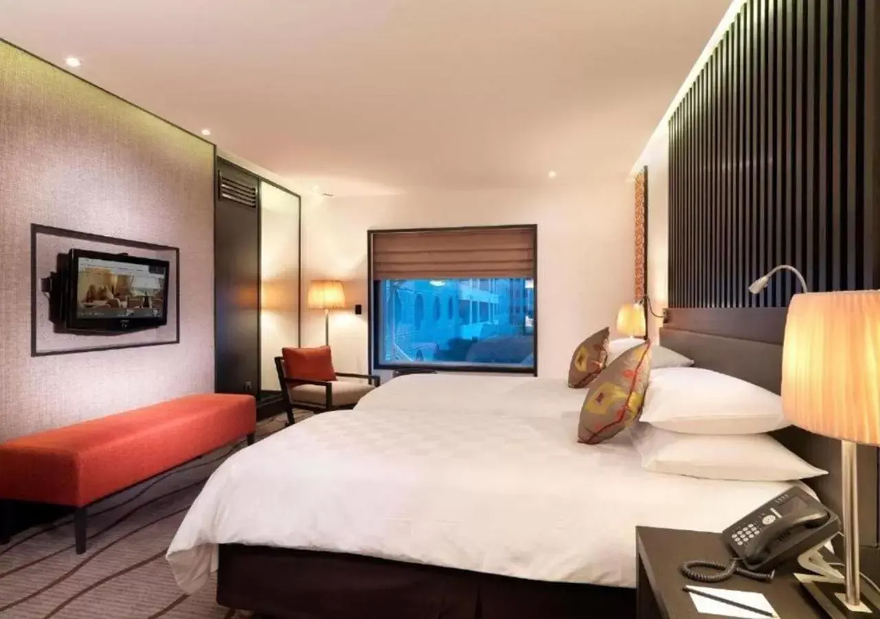 Bedroom, TV/Entertainment Center in Sama Sama Hotel KLIA