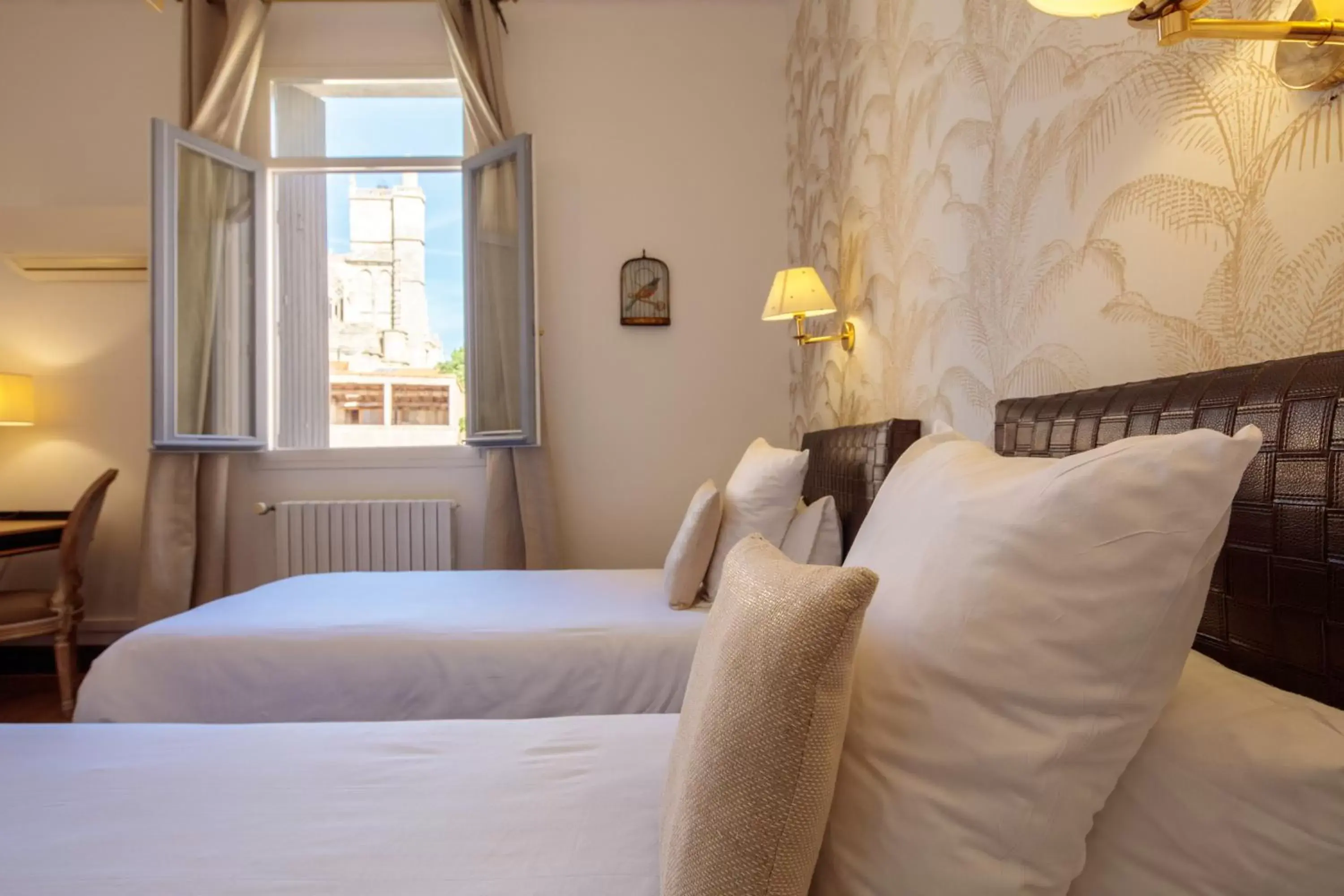 Confort Twin Room in Hôtel La Résidence Confort Twin Room in Hôtel La Résidence