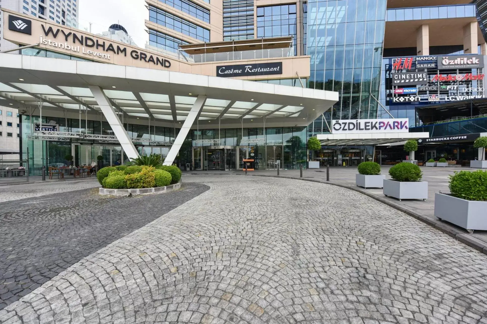 Property building in Wyndham Grand Istanbul Levent
