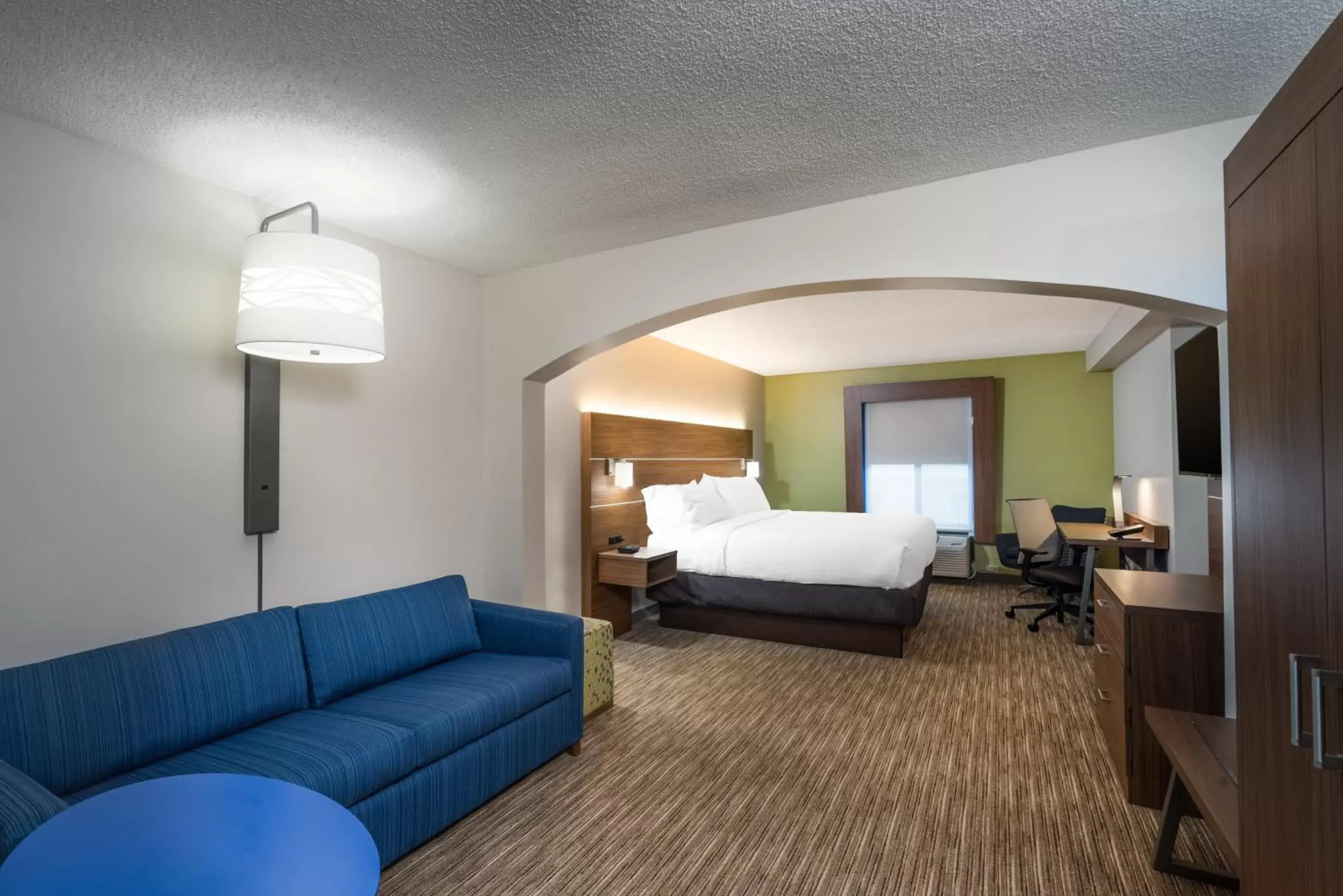 Photo of the whole room, Seating Area in Holiday Inn Express Hotel & Suites Louisville East, an IHG Hotel
