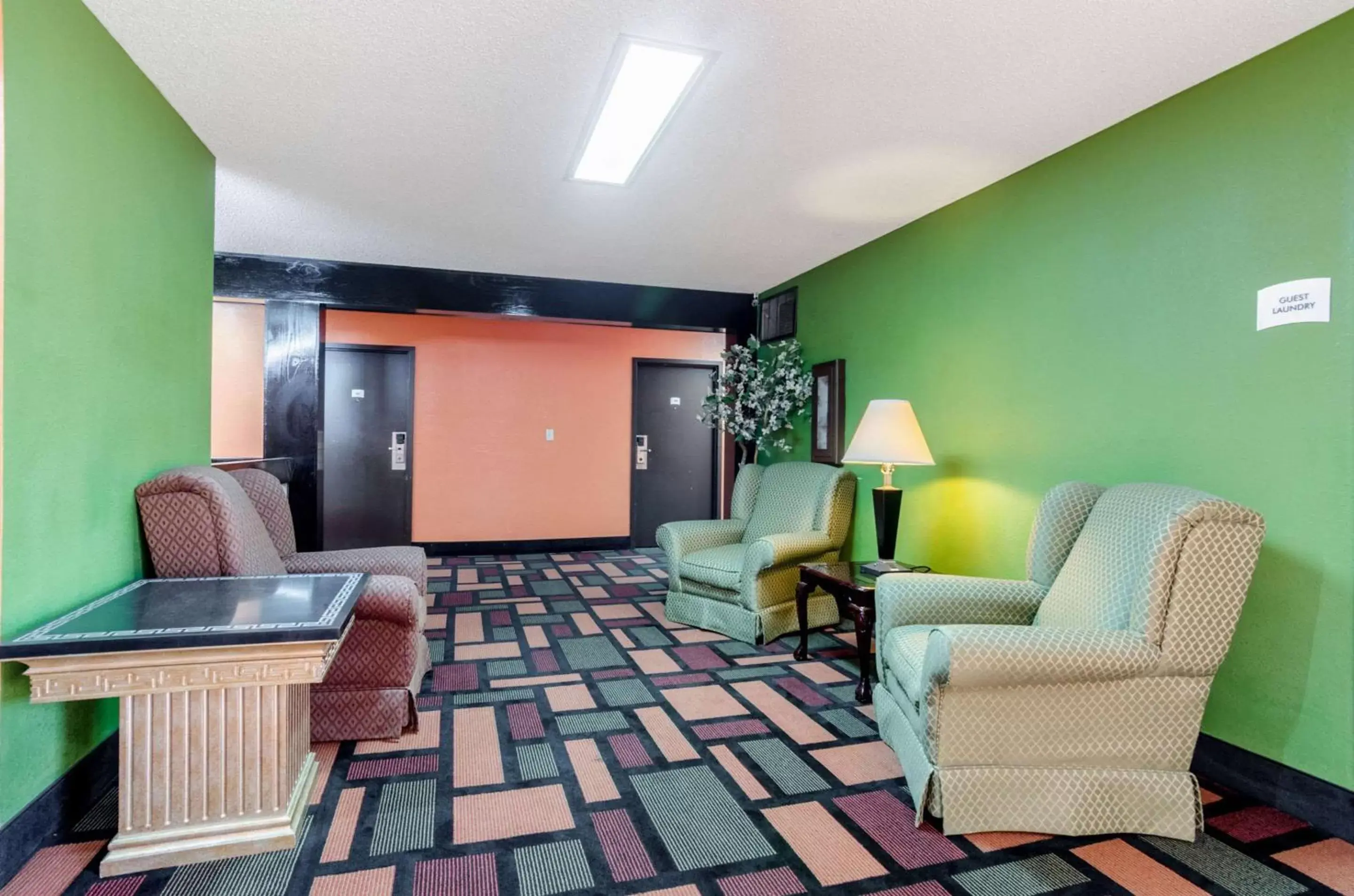 Other, Seating Area in Quality Inn South