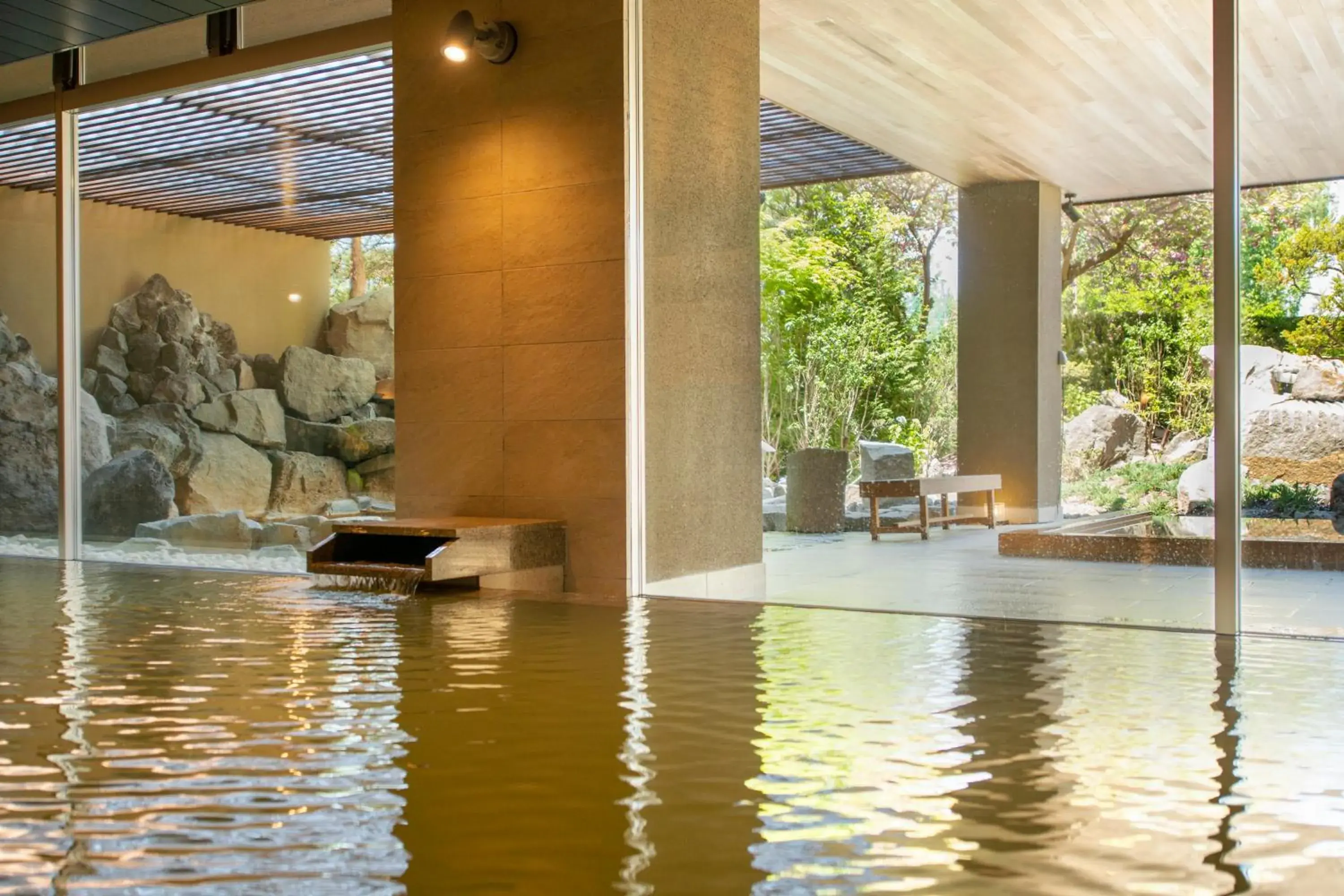 Hot Spring Bath in Toyako Manseikaku Hotel Lakeside Terrace