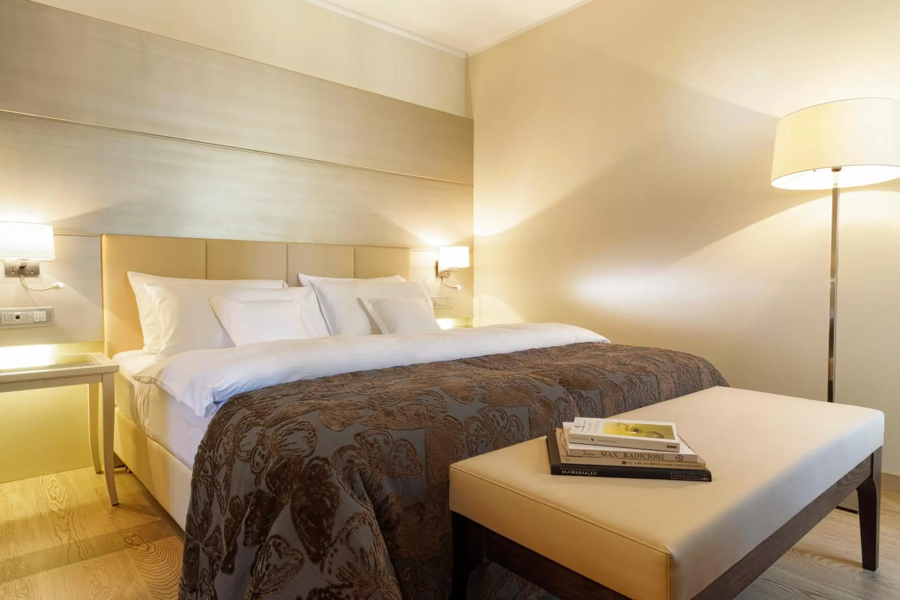 Bedroom, Bed in Art & Design Hotel Napura
