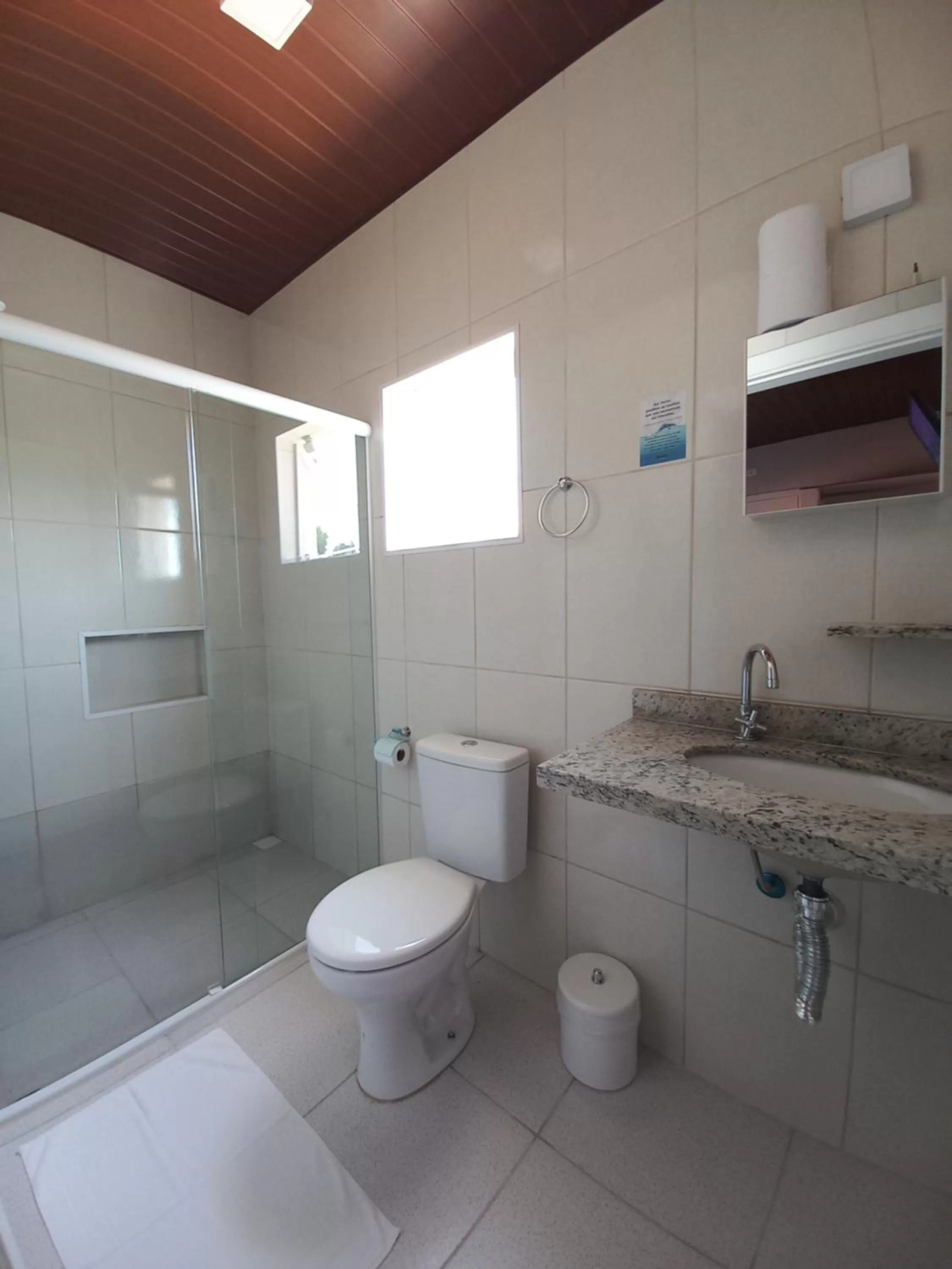 Bathroom in Hotel e Pousada Pouso54